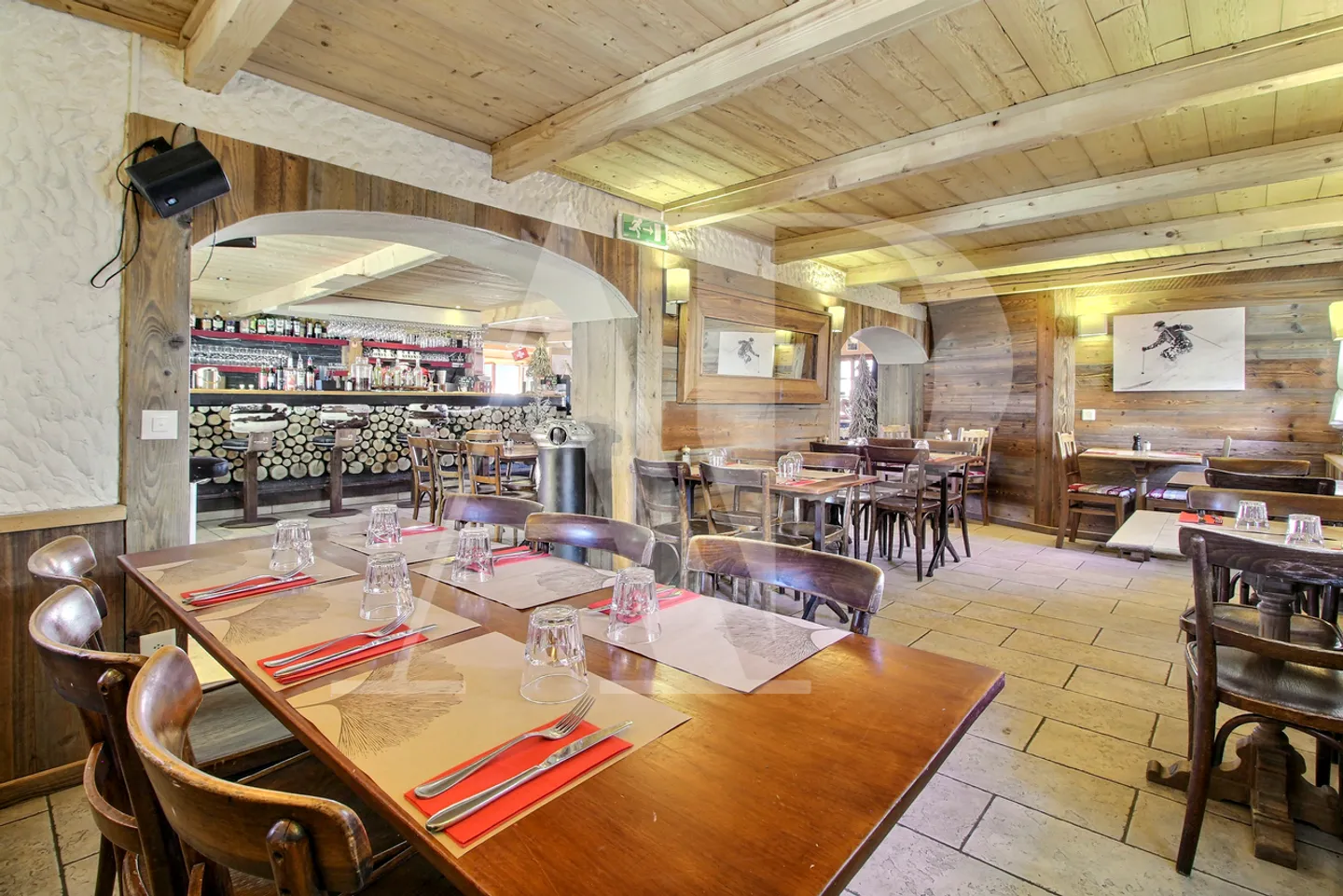 Ski-in/out guesthouse restaurant in Les Crosets - Photo 6 of 13