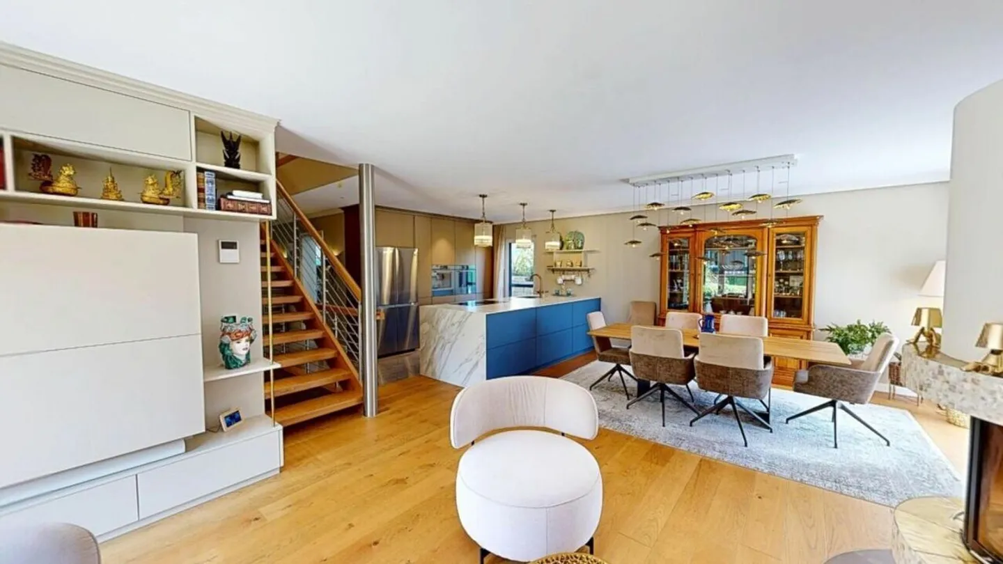 Classic Contemporary Living - Stylish 9.5-Room Single-Family House with Private Garden, Swimspa & Smart Home in Veltheim - Photo 5 of 30