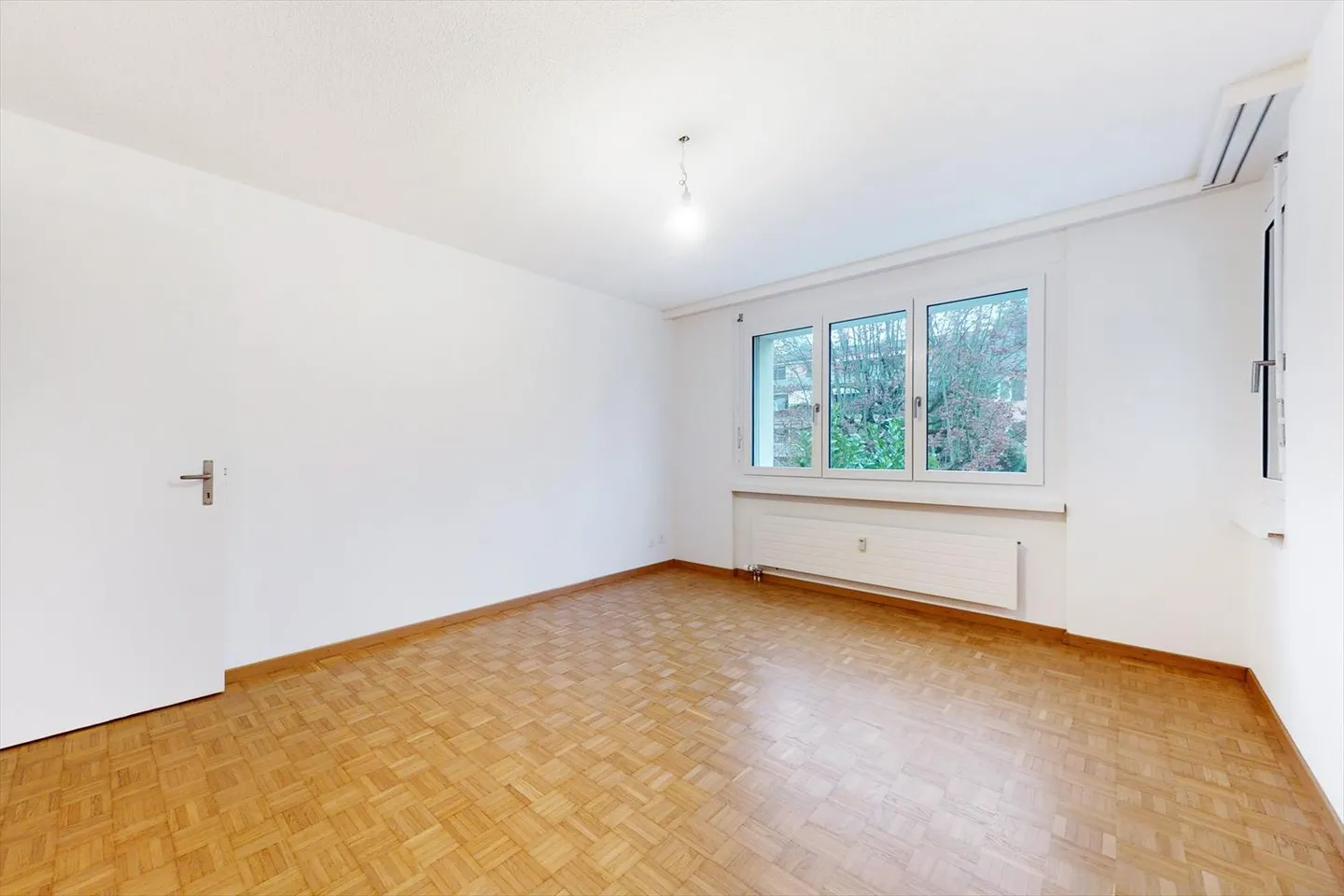 Rénové récemment : Appartement spacieux près de la Limmat ! - Photo 4 sur 10