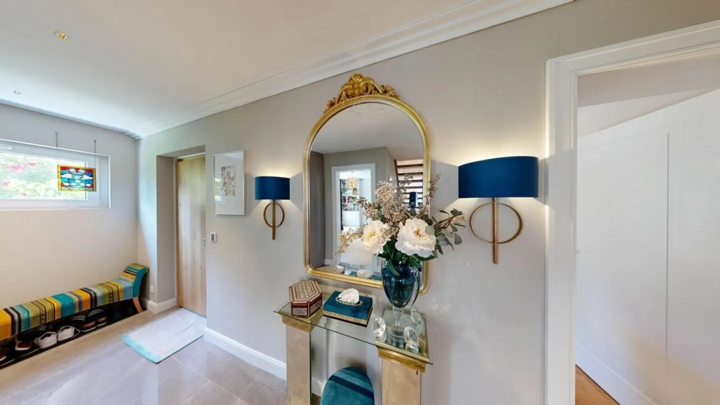 Classic Contemporary Living - Stylish 9.5-Room Single-Family House with Private Garden, Swimspa & Smart Home in Veltheim - Photo 11 of 30