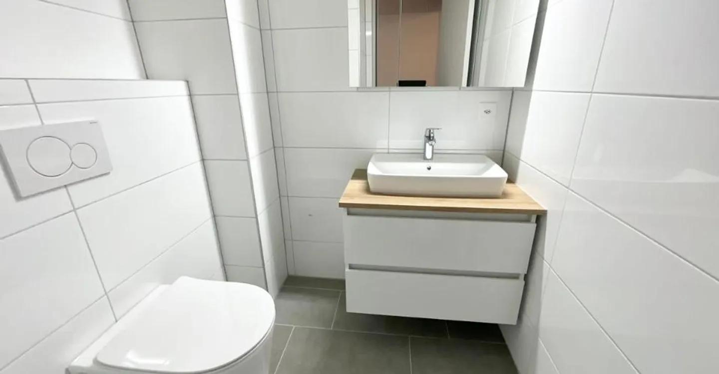 Appartement rénové charmant - Photo 5 sur 8