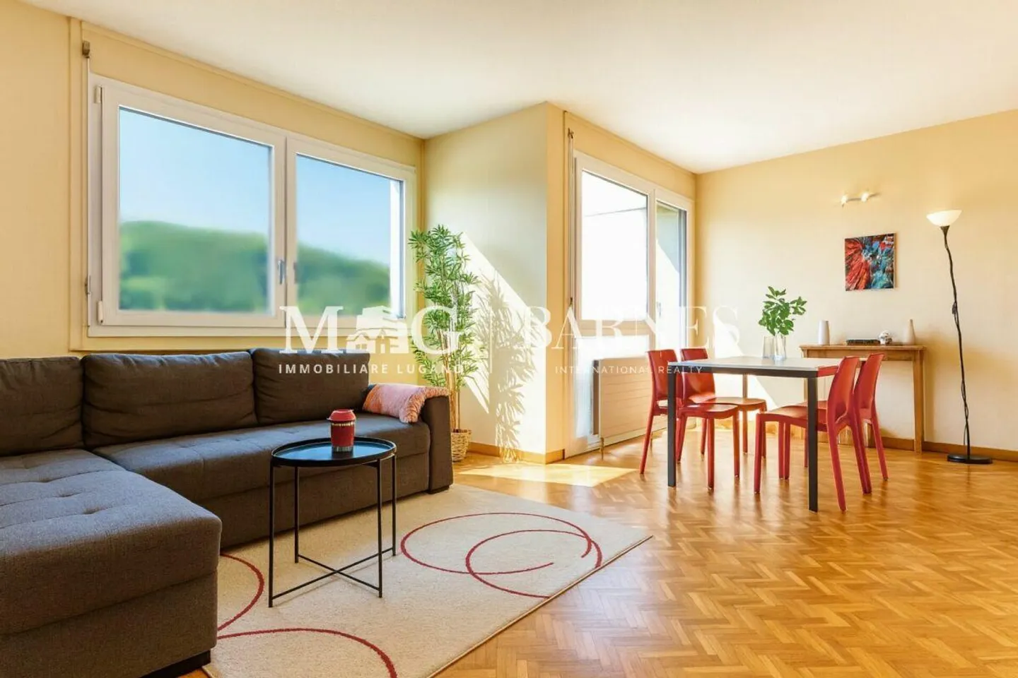 Lugano, Pazzallo: Bright 4.5-Room Apartment with Terrace - Photo 1 of 11