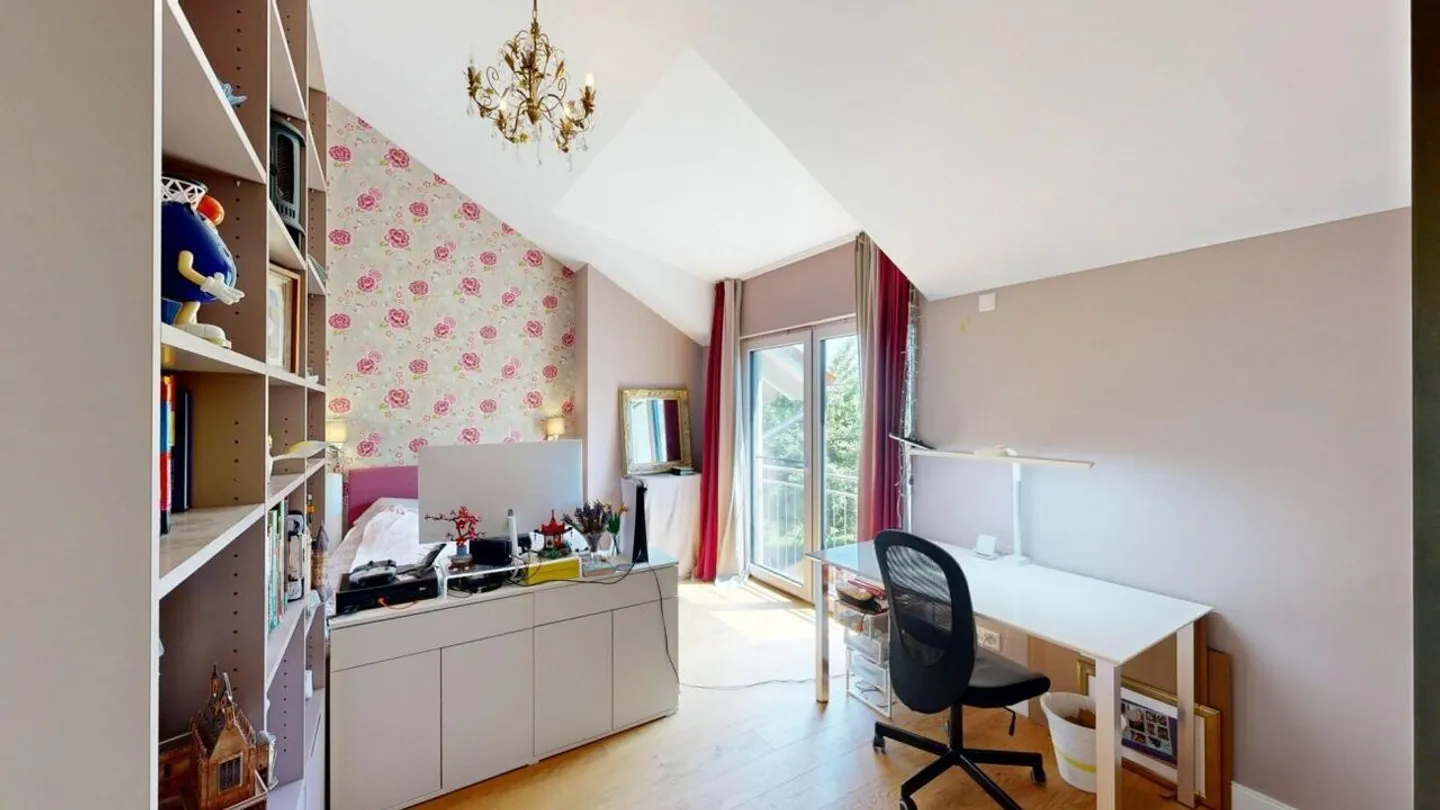 Classic Contemporary Living - Stylish 9.5-Room Single-Family House with Private Garden, Swimspa & Smart Home in Veltheim - Photo 16 of 30