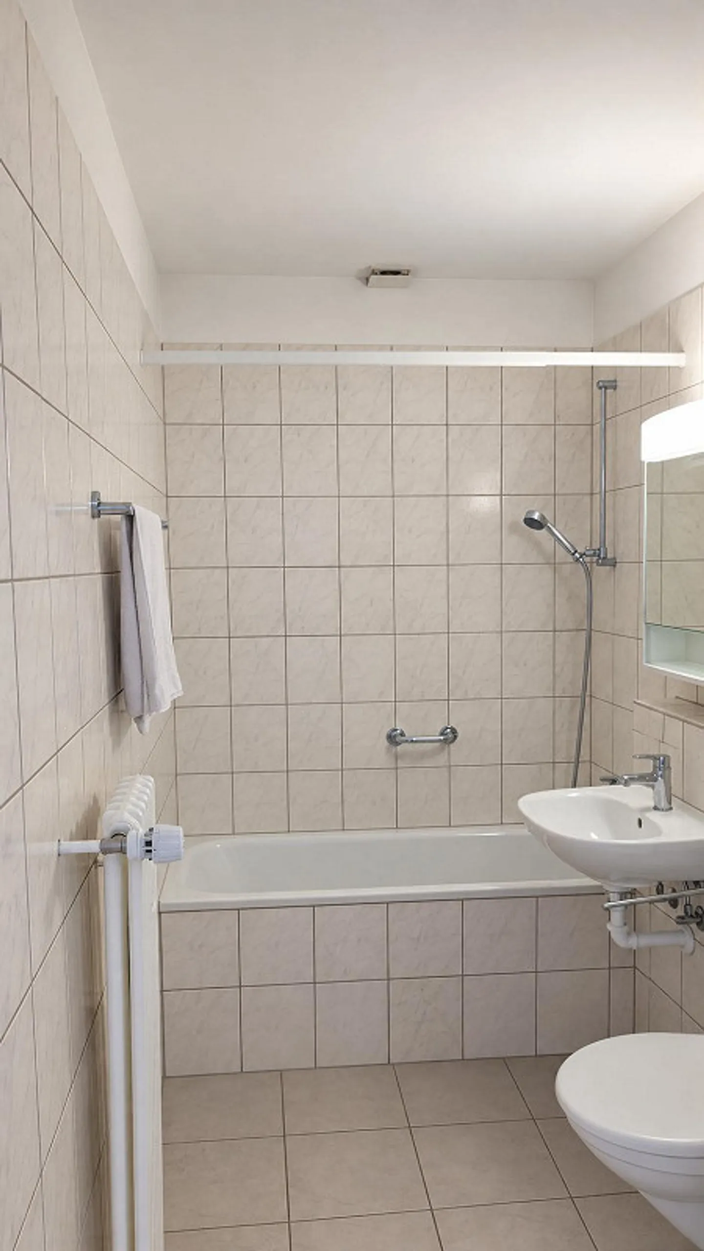 Helle 2-Zimmer-Terrassenwohnung - Foto 3 von 3