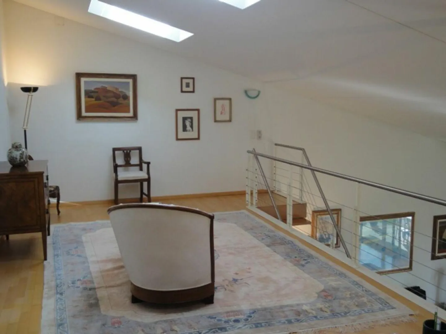 Elegant villa in the greenery with panoramic view - Photo 9 of 14