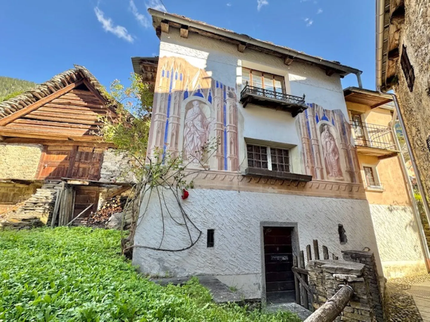 «ZU VERKAUFEN IN CERENTINO - ALTES TESSINER HAUS MIT TYPISCHEM WALSER RUSTIKAL» - Foto 5 von 26