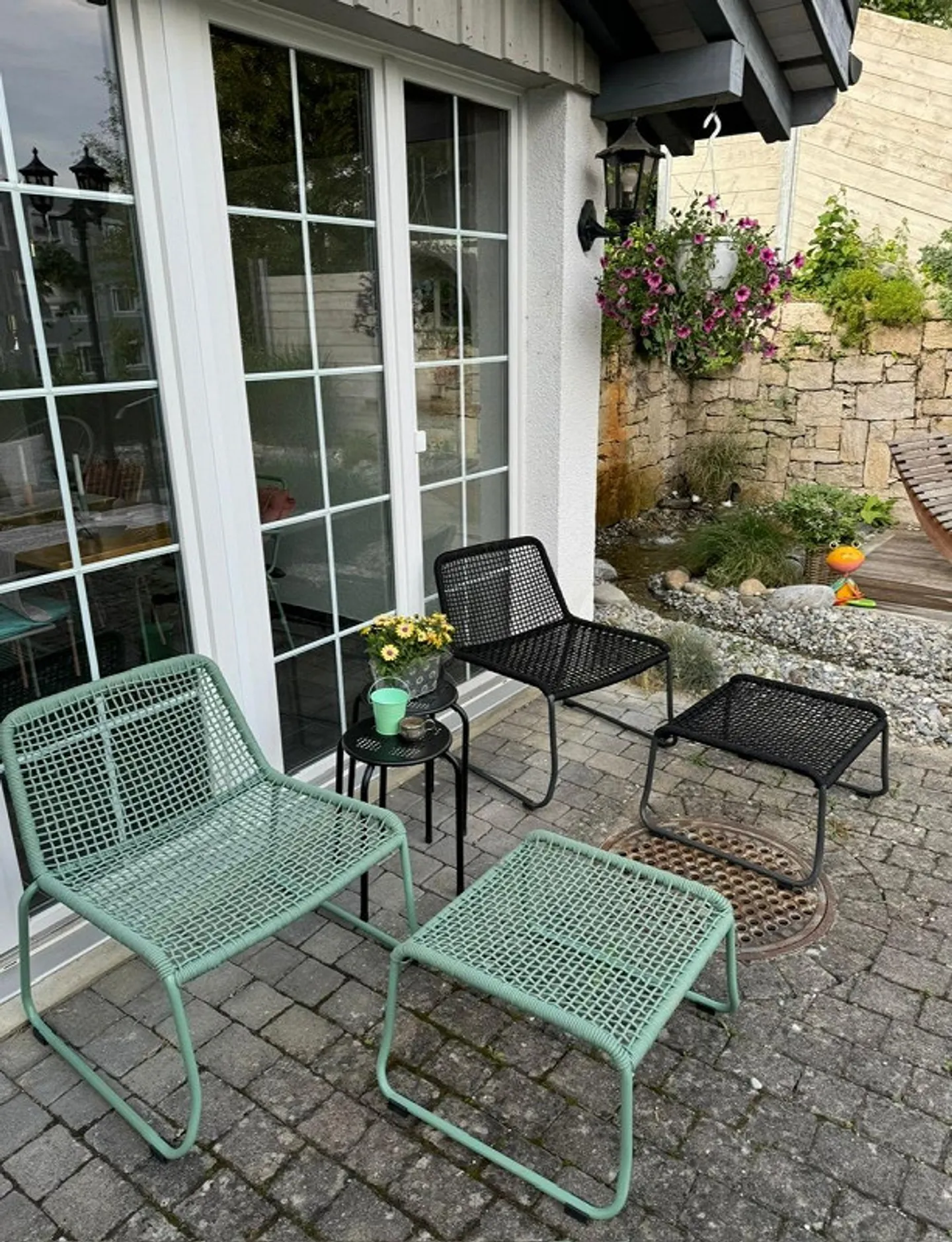 Appartement lumineux de 4,5 pièces avec maison de jardin et four à pizza - Photo 4 sur 13