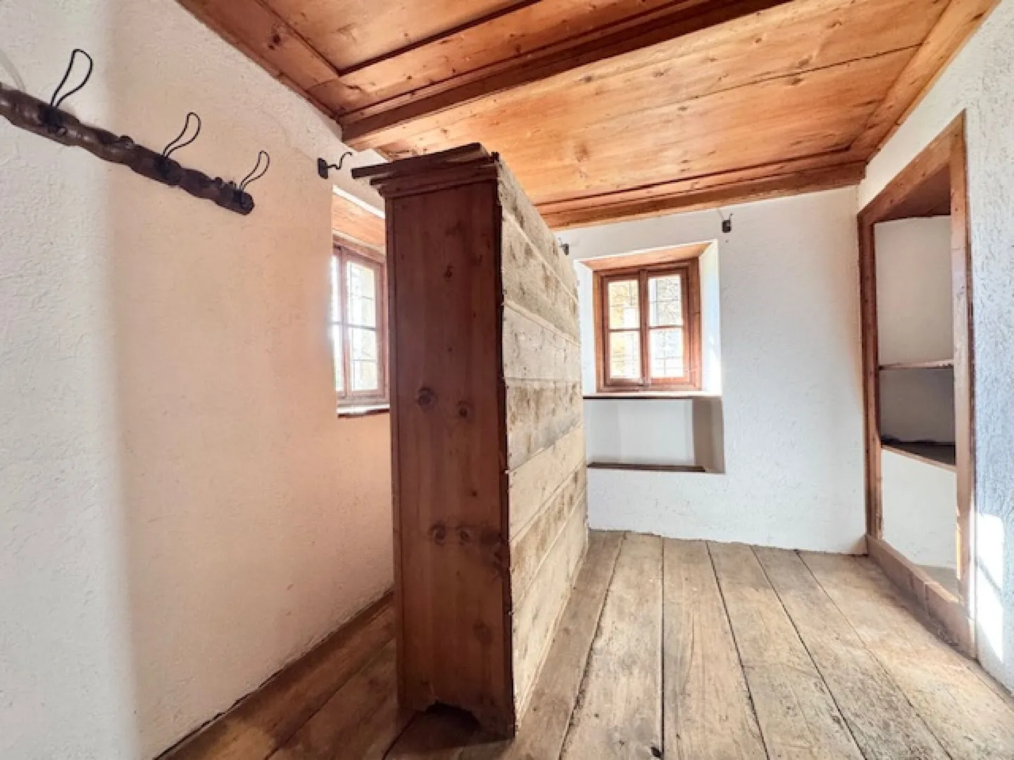 «ZU VERKAUFEN IN CERENTINO - ALTES TESSINER HAUS MIT TYPISCHEM WALSER RUSTIKAL» - Foto 19 von 26