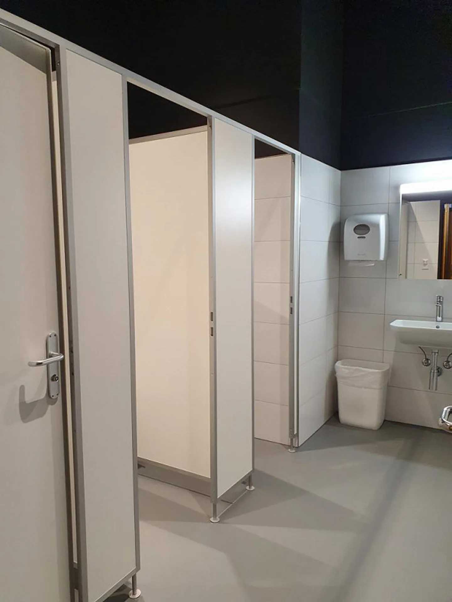 Central Office Spaces at the Primeo Energy Site in Münchenstein - Photo 7 of 7