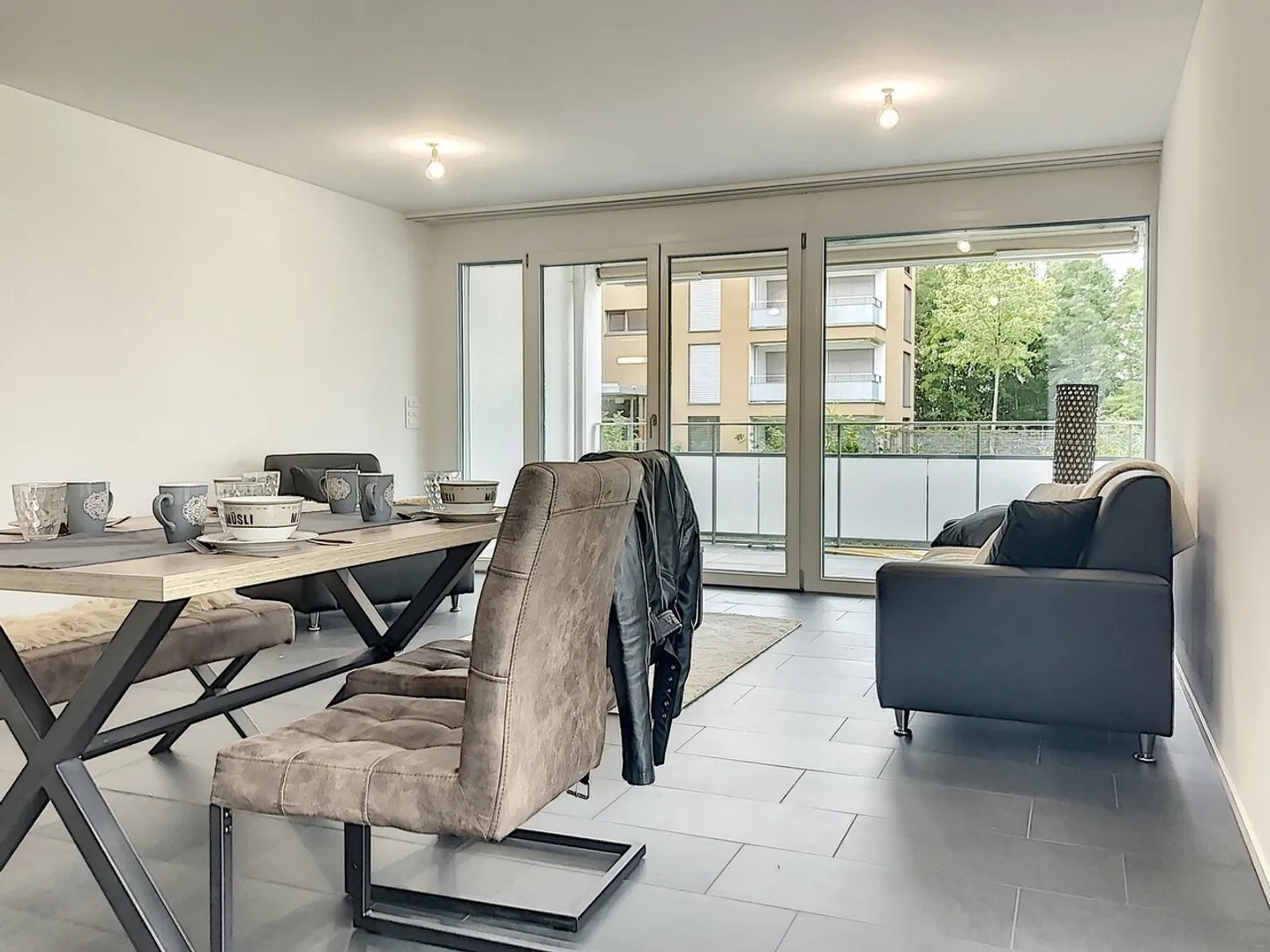 SUPERBE LOGEMENT A LOUER - Photo 3 sur 8