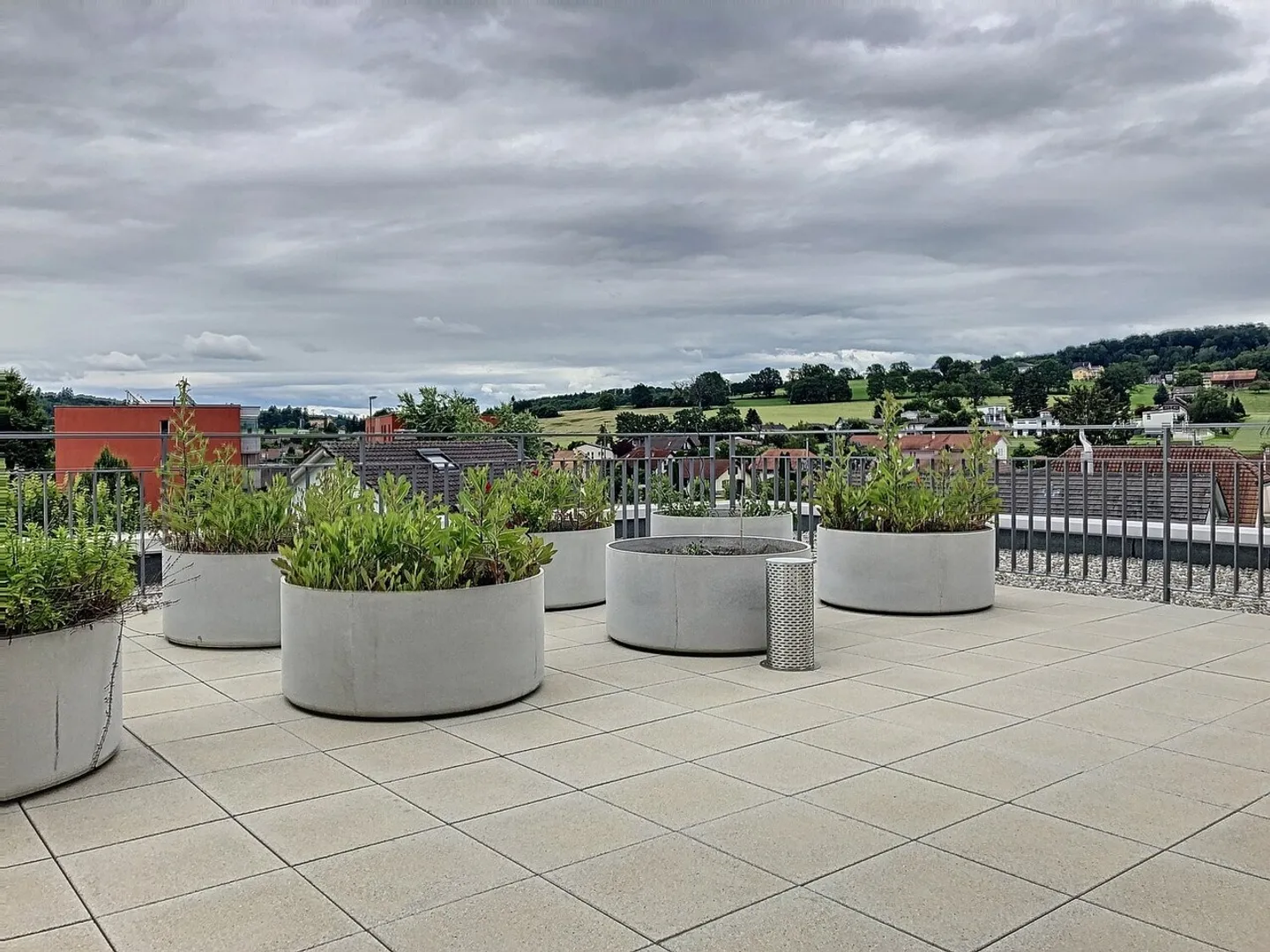 SUPERBE LOGEMENT A LOUER - Photo 5 sur 8