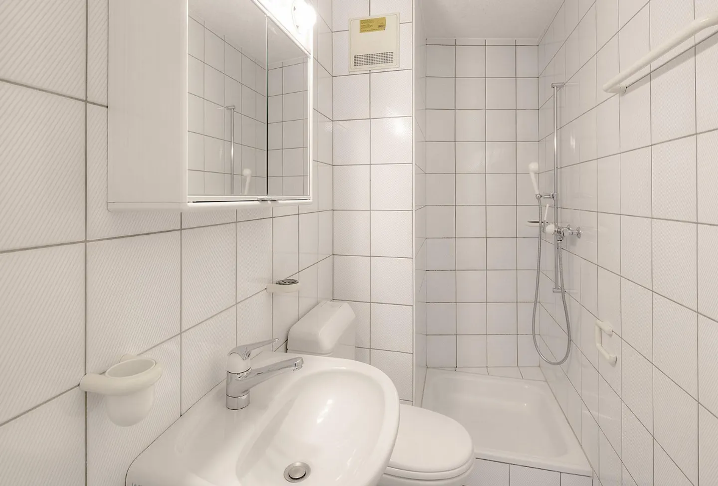 La tua nuova casa a Düdingen ti aspetta! - Foto 1 di 5