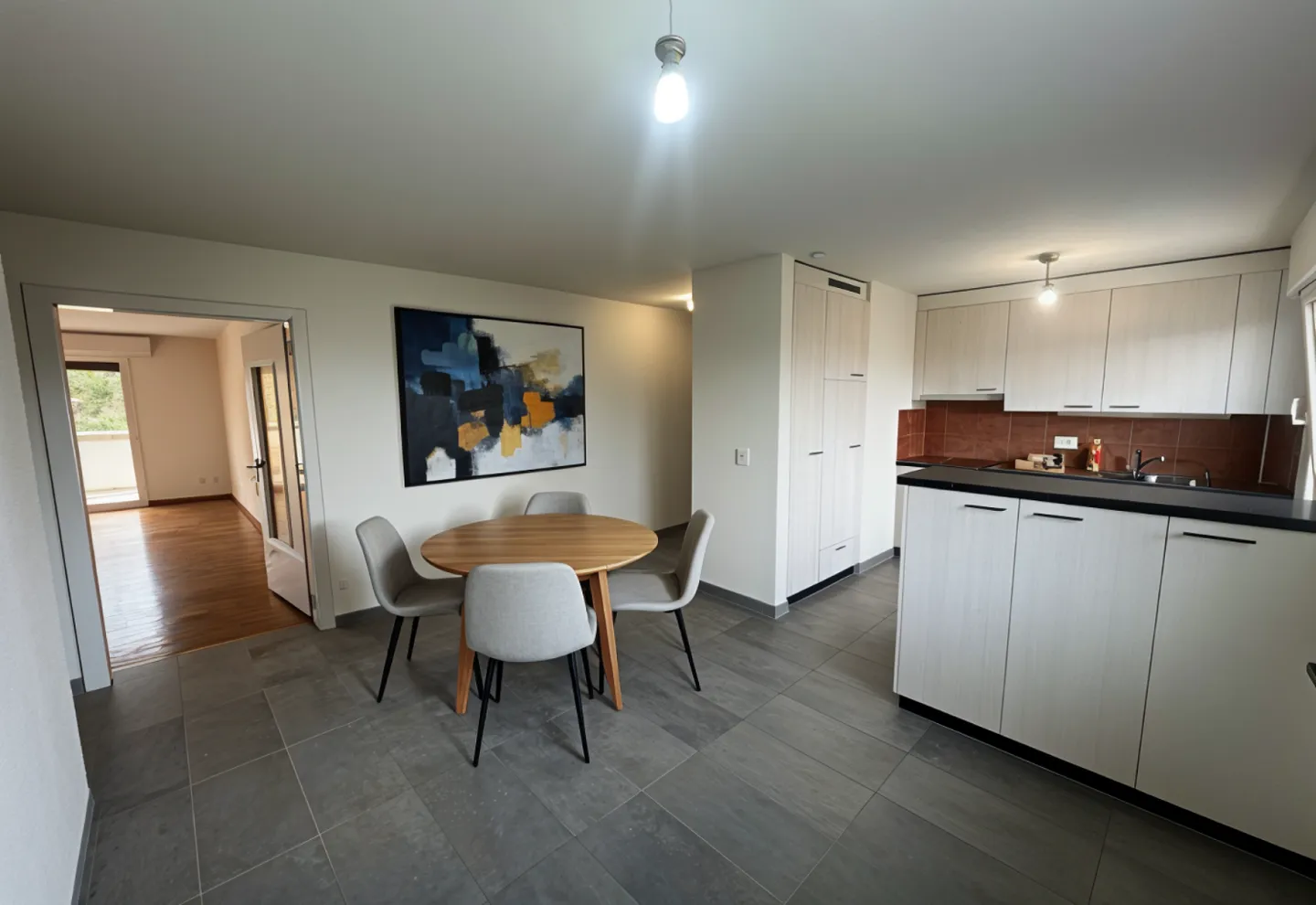 Helles 4,5-Zimmer-Apartment - Foto 2 von 6