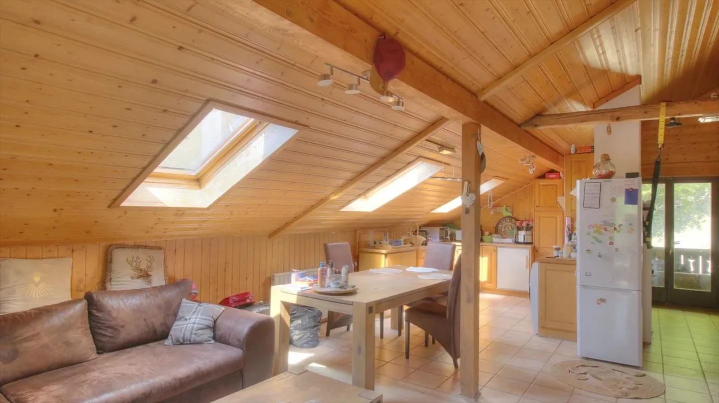 Chalet avec 3 appartements dans un emplacement idéal - Photo 10 sur 13