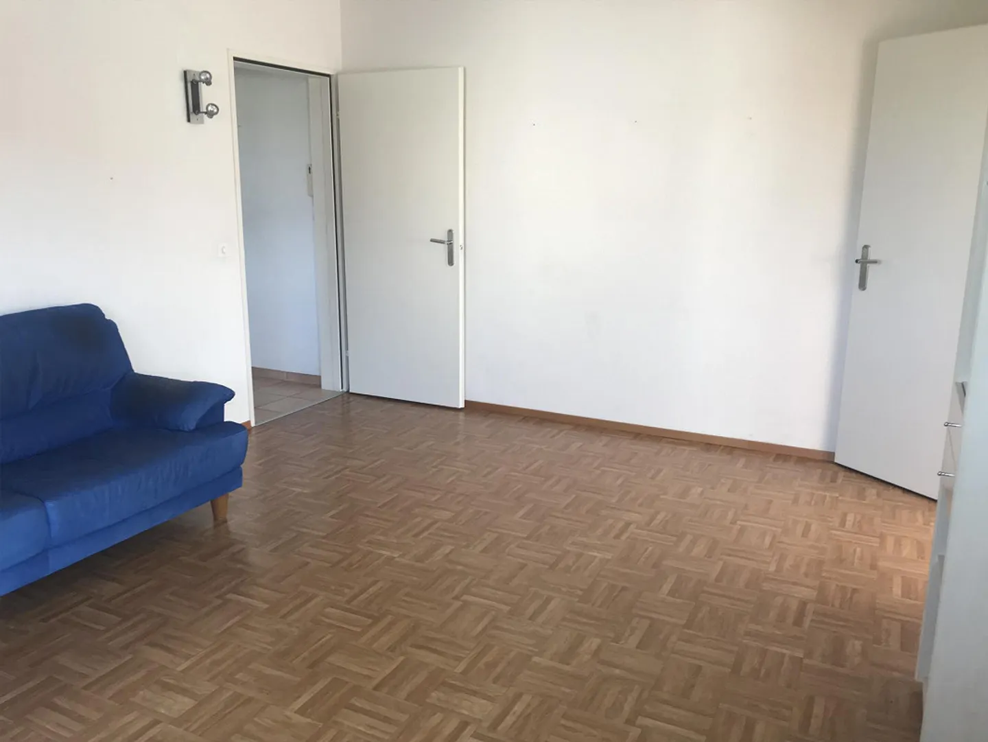 2.5 locali luminoso con terrazzo, cantina e posteggio - - Foto 8 di 12