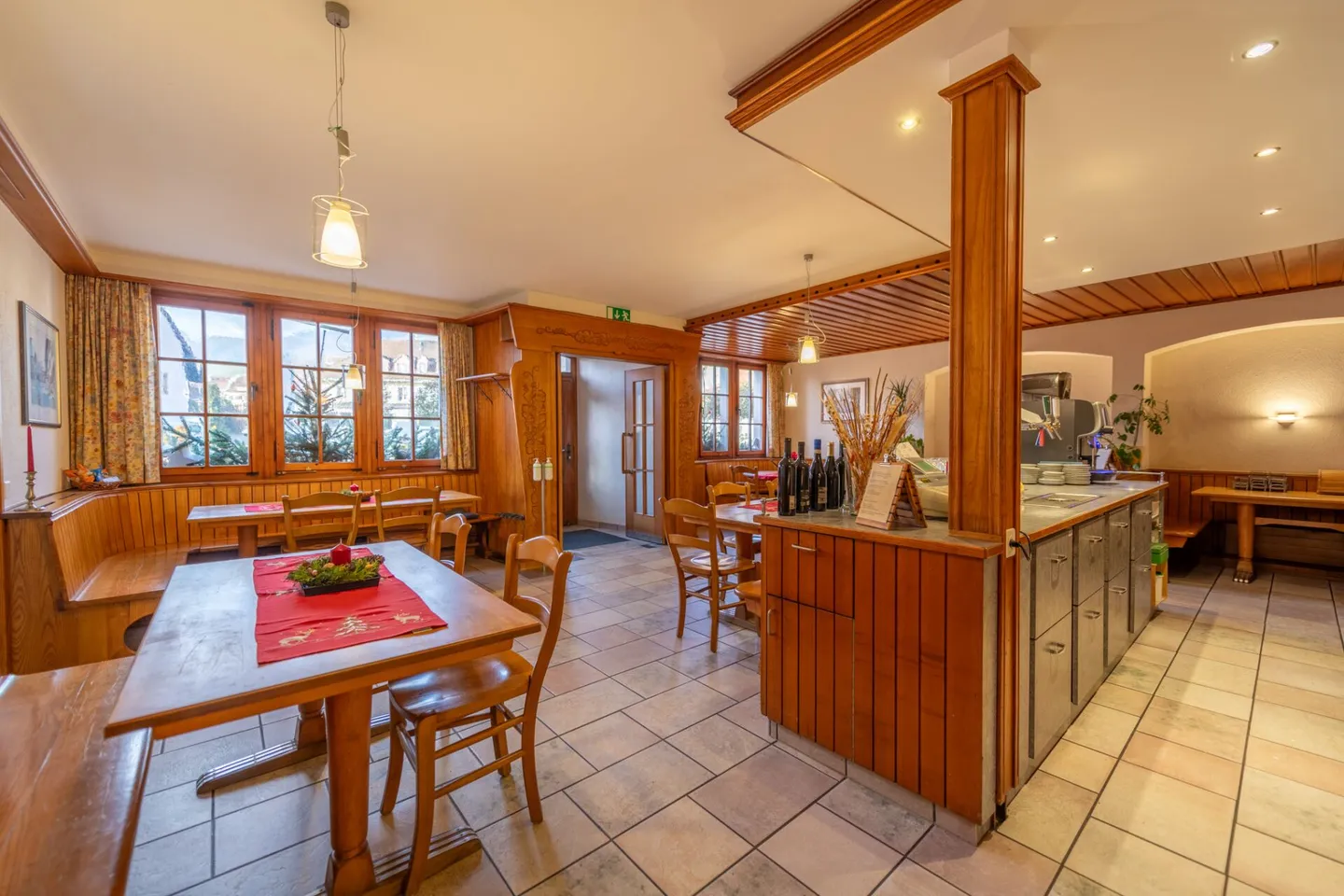 La tradizione incontra il futuro: il ristorante Rebstock aspetta la tua visione - Foto 5 di 49