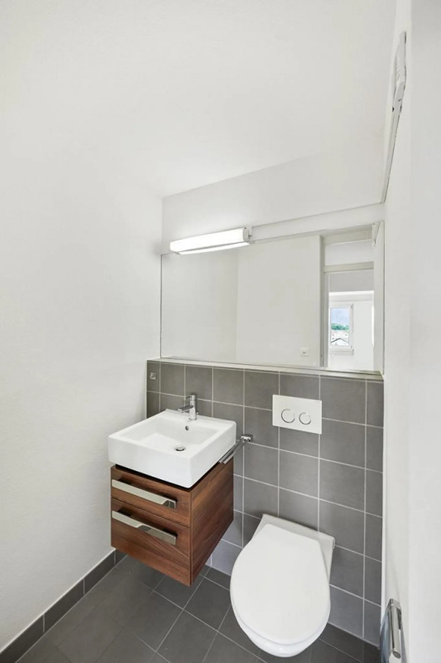 Modern Apartment in Birsfelden - Photo 3 of 4