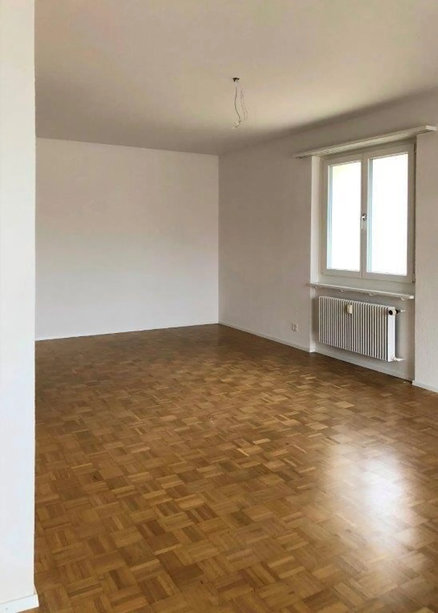 Modern Single Apartment in Central Location - Photo 2 of 4