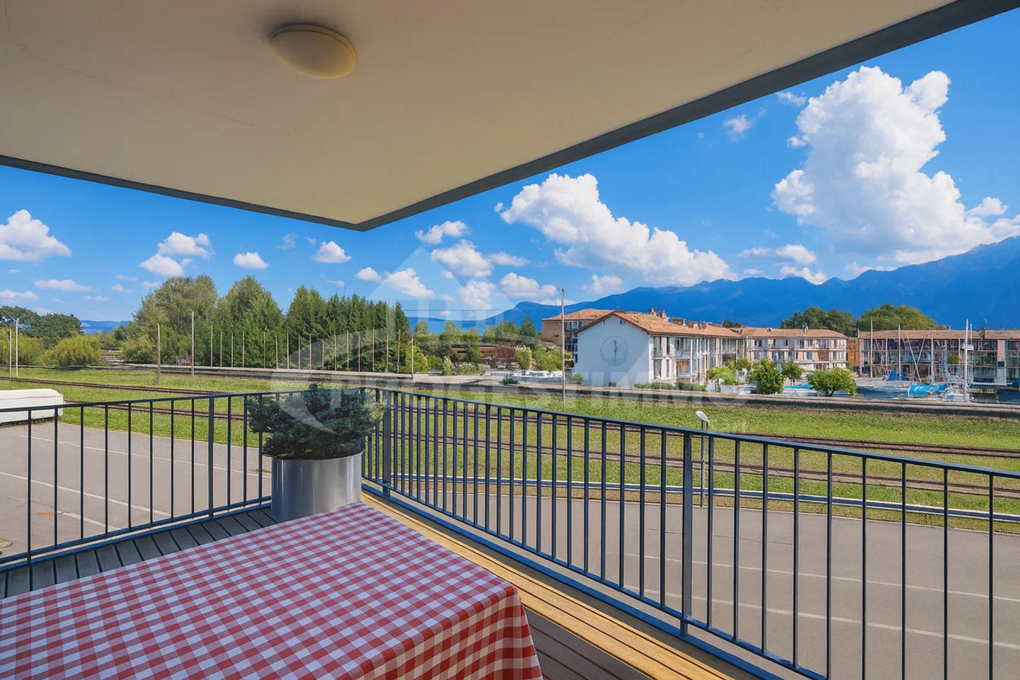 CHIC 2,5 ZIMMER IDEAL GELEGEN - Foto 6 von 9