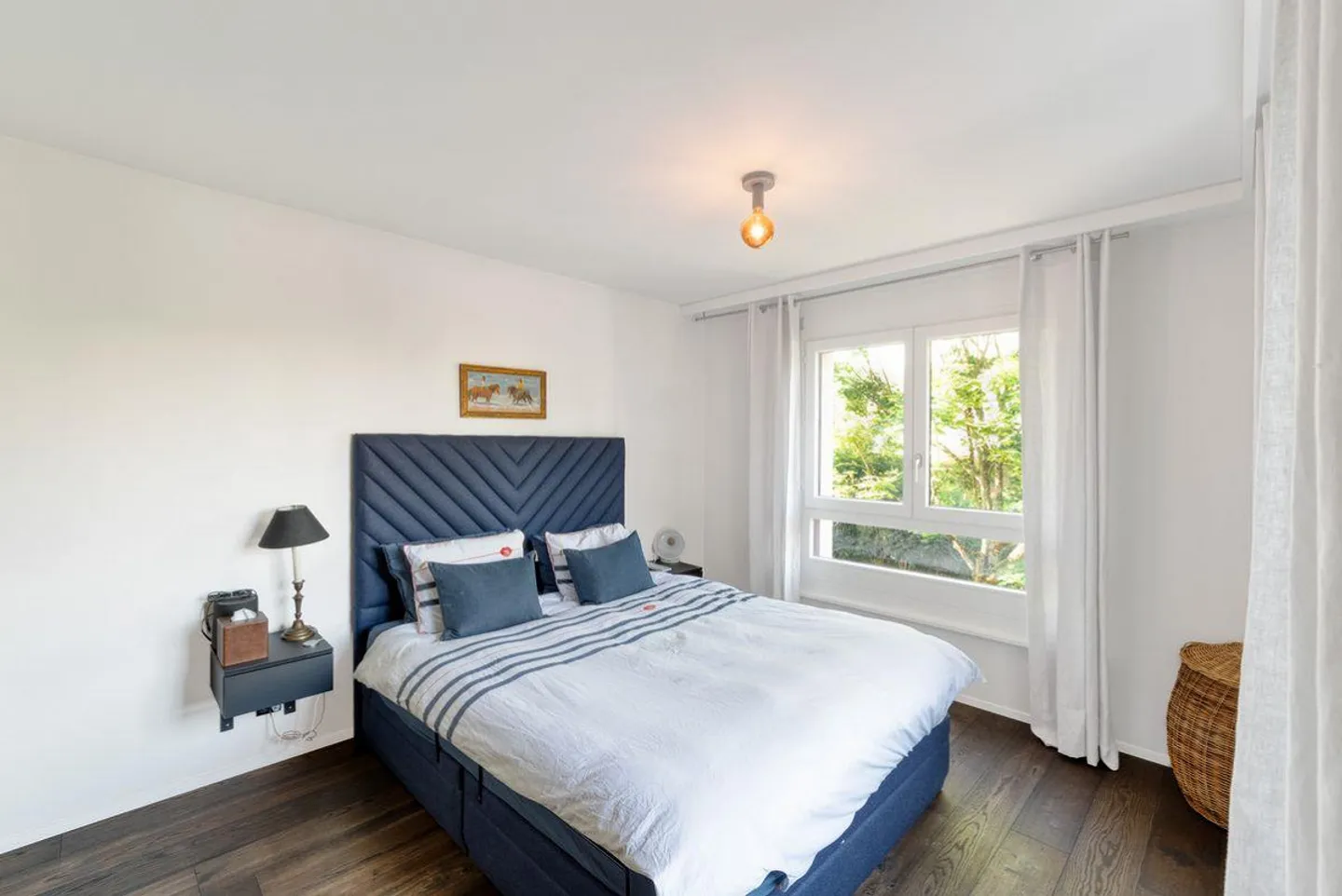 Renovierte 4-Zimmer-Wohnung mit zwei Balkonen - Foto 5 von 12