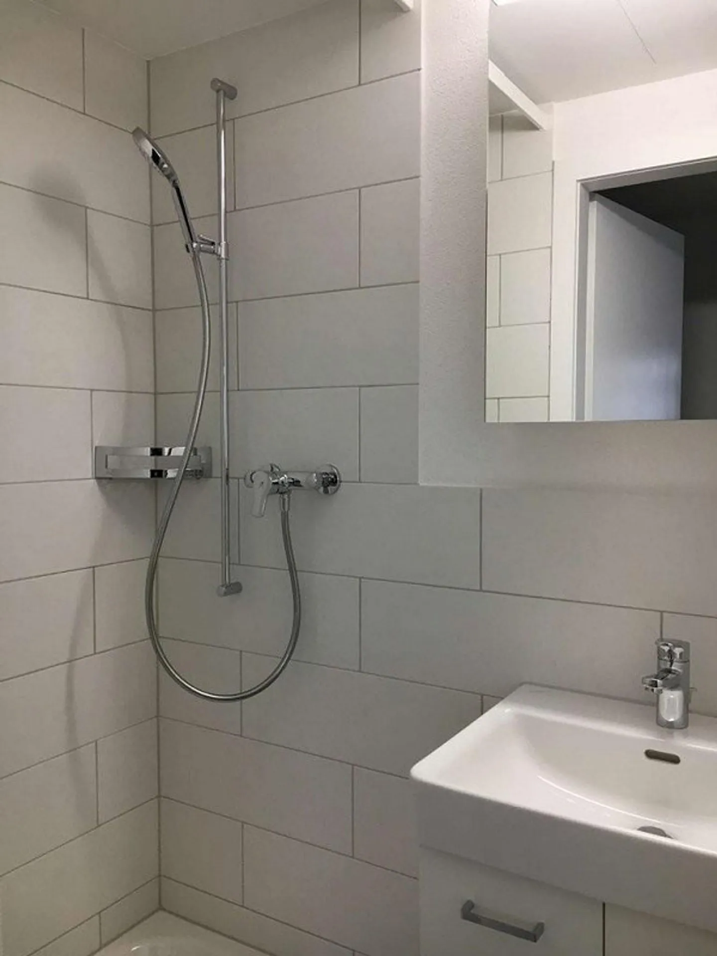 Modern Single Apartment in Central Location - Photo 4 of 4