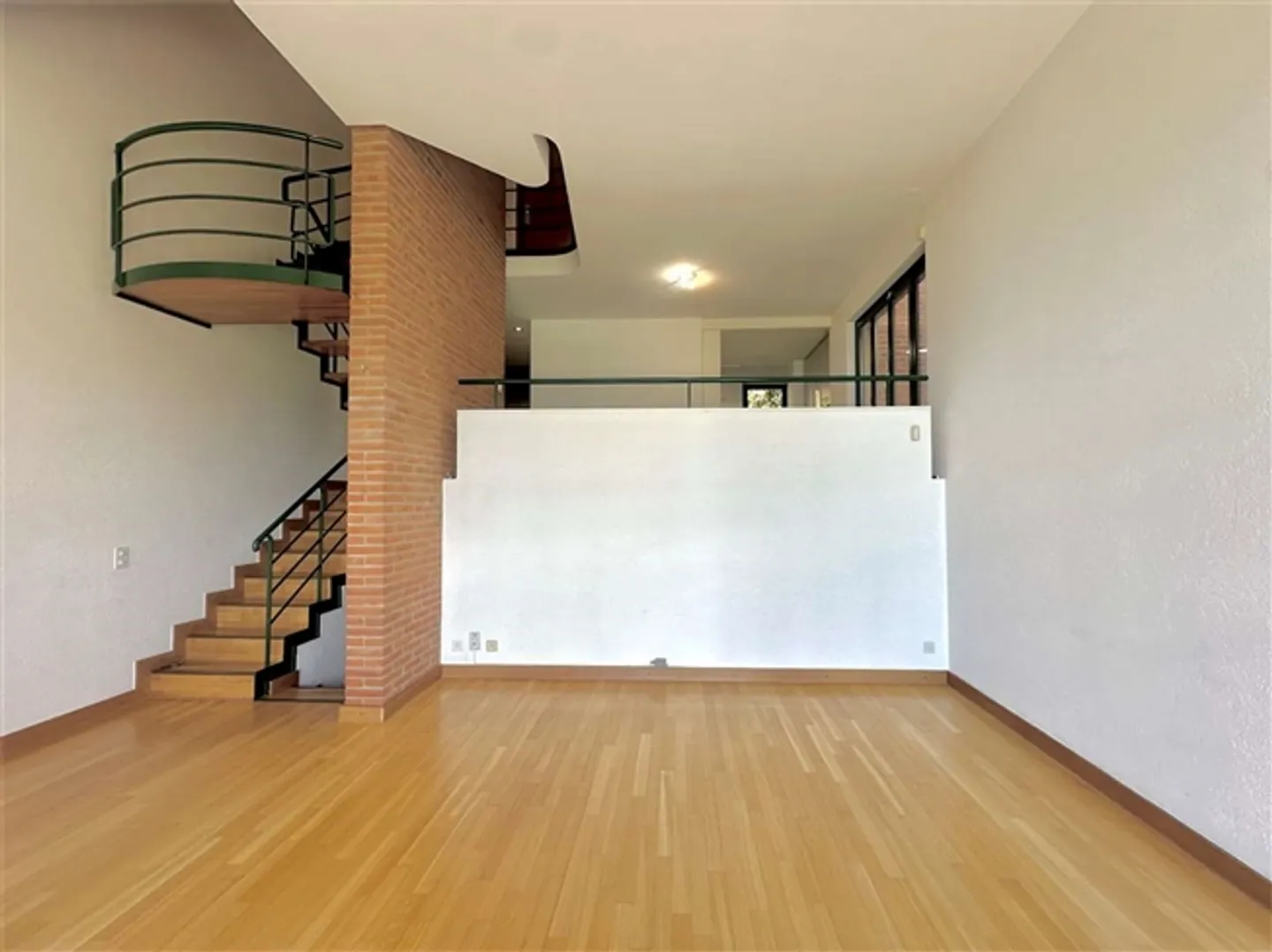 «Villa mit atemberaubender Aussicht in Porza» - Foto 4 von 16