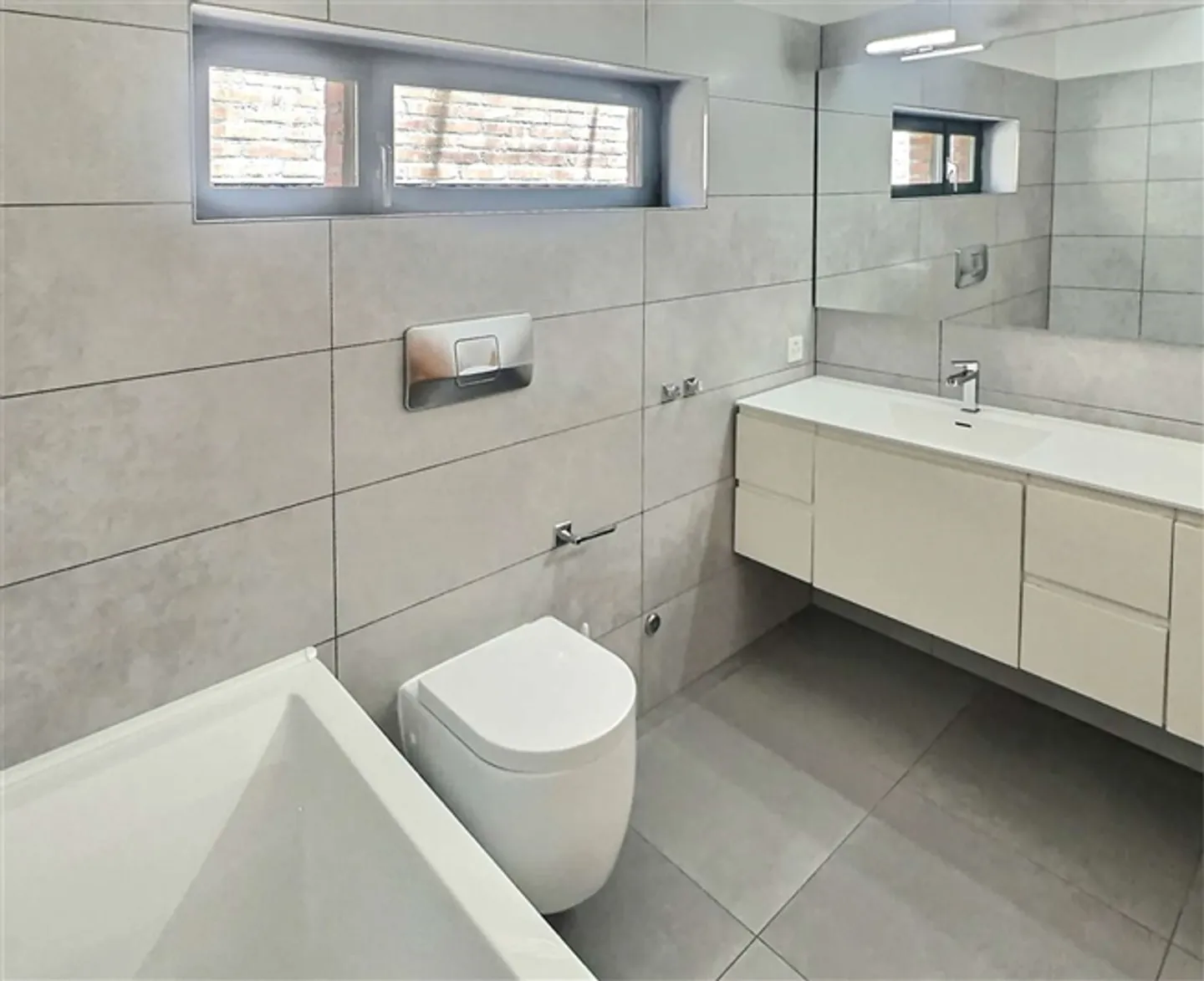 «Villa mit atemberaubender Aussicht in Porza» - Foto 9 von 16