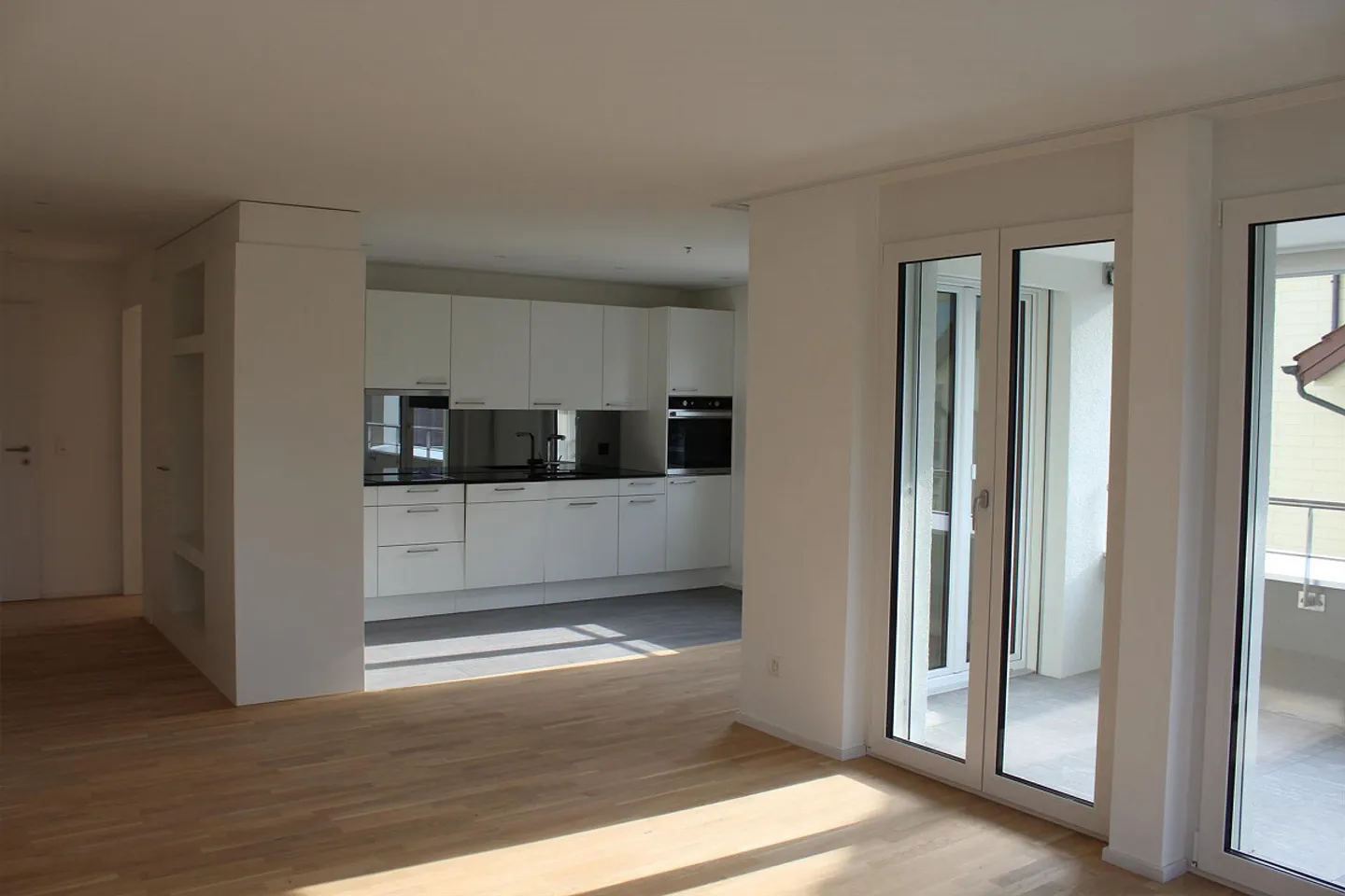 Appartamento singolo soleggiato in una posizione moderna di alto livello - Foto 3 di 8