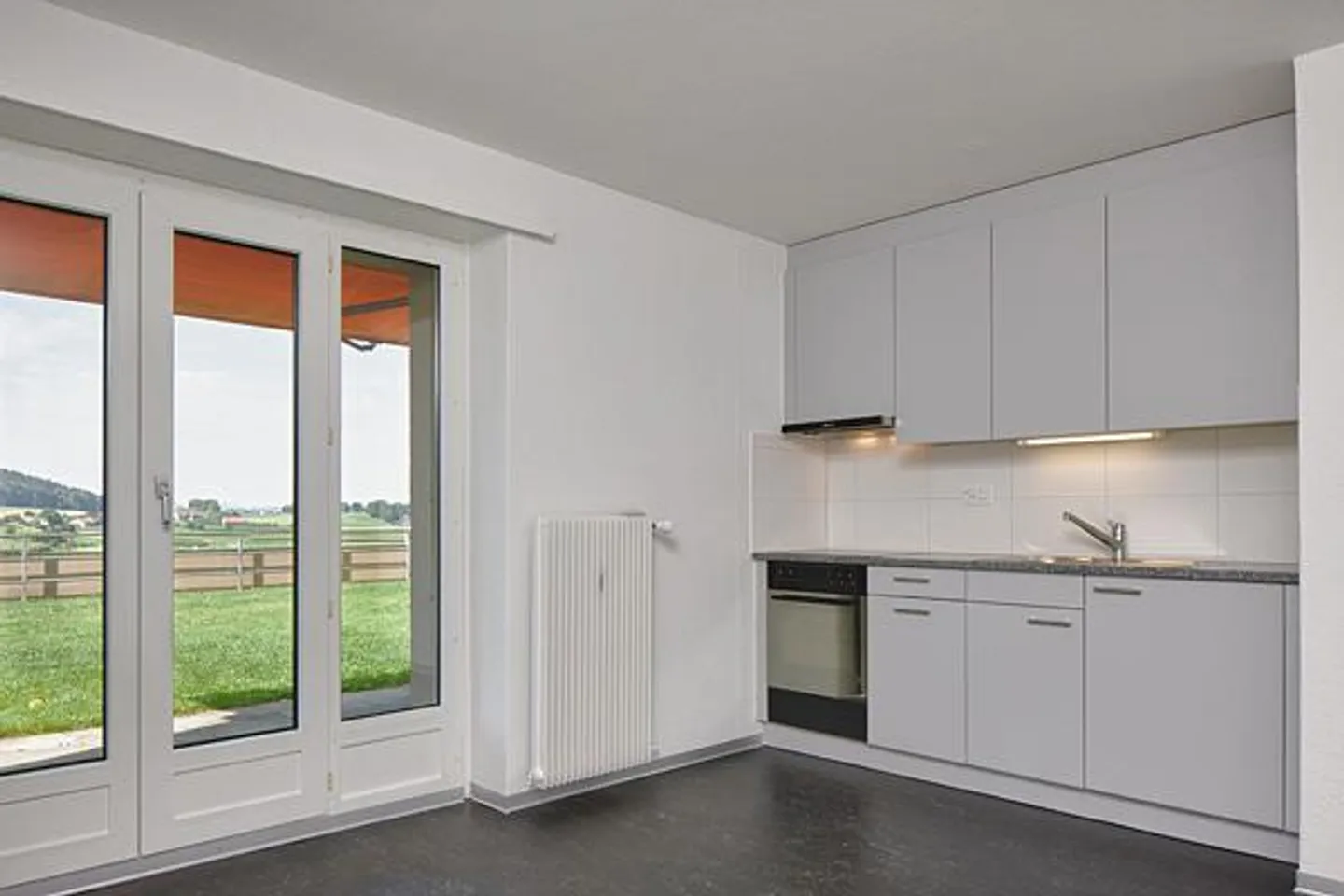 Charmante Wohnung mit Bergblick - Foto 3 von 5