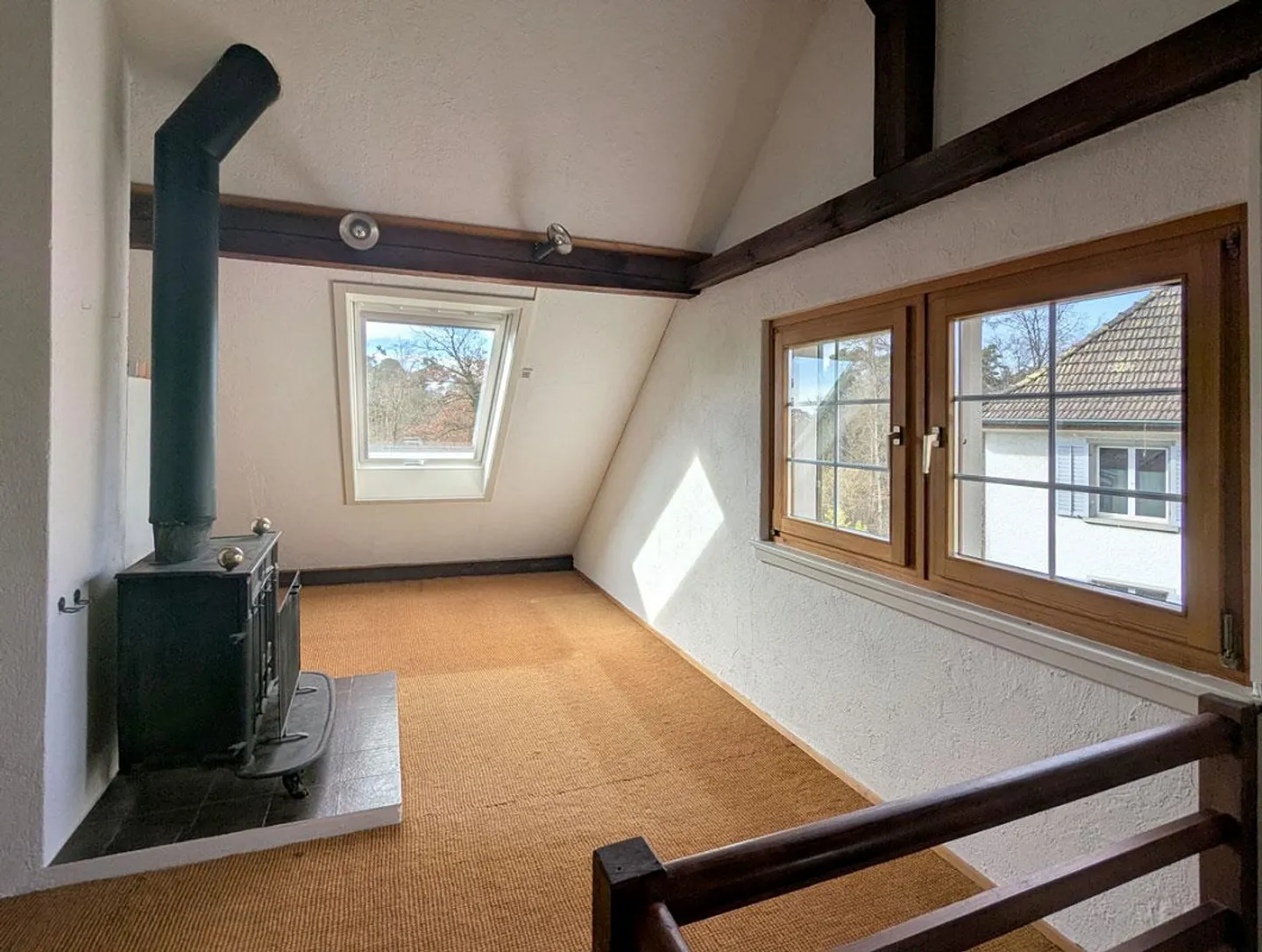 Charming Single-Family Home in a Quiet Location with Idyllic Garden - Photo 7 of 10