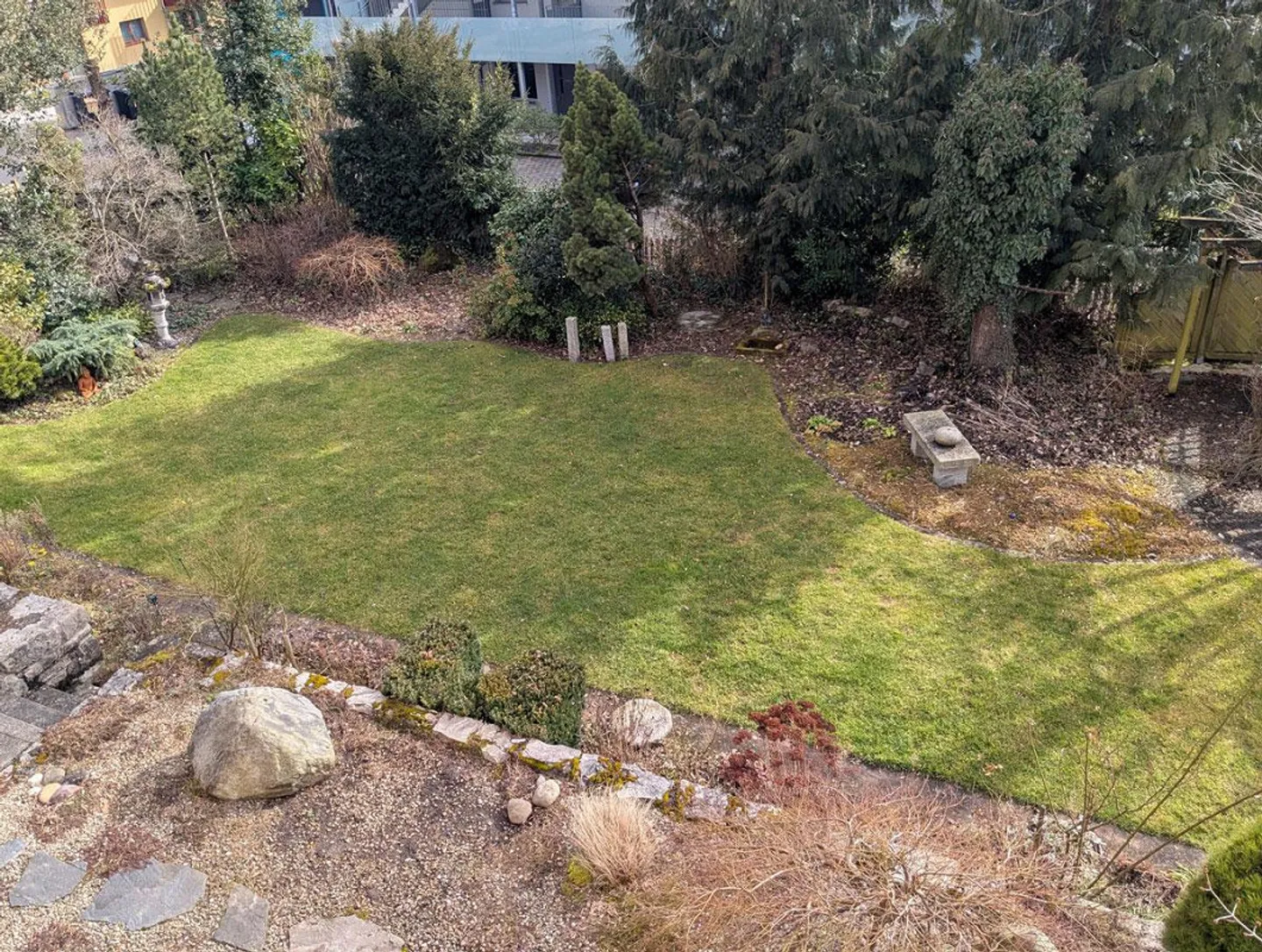 Charming Single-Family Home in a Quiet Location with Idyllic Garden - Photo 8 of 10