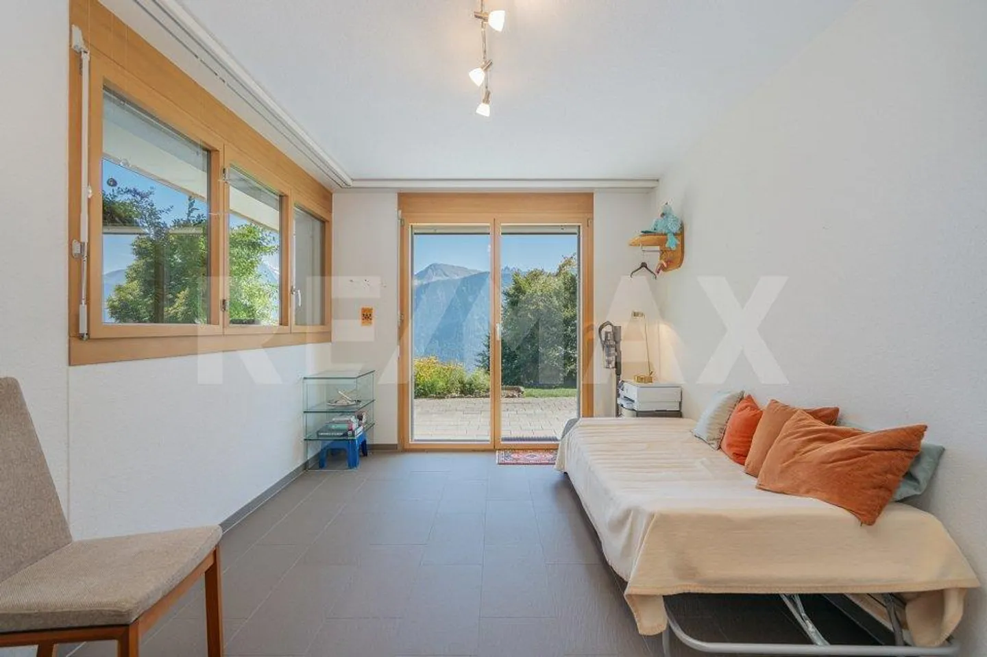 Your Place in the Front Row - Living Above Everyday Life! - Photo 9 of 13