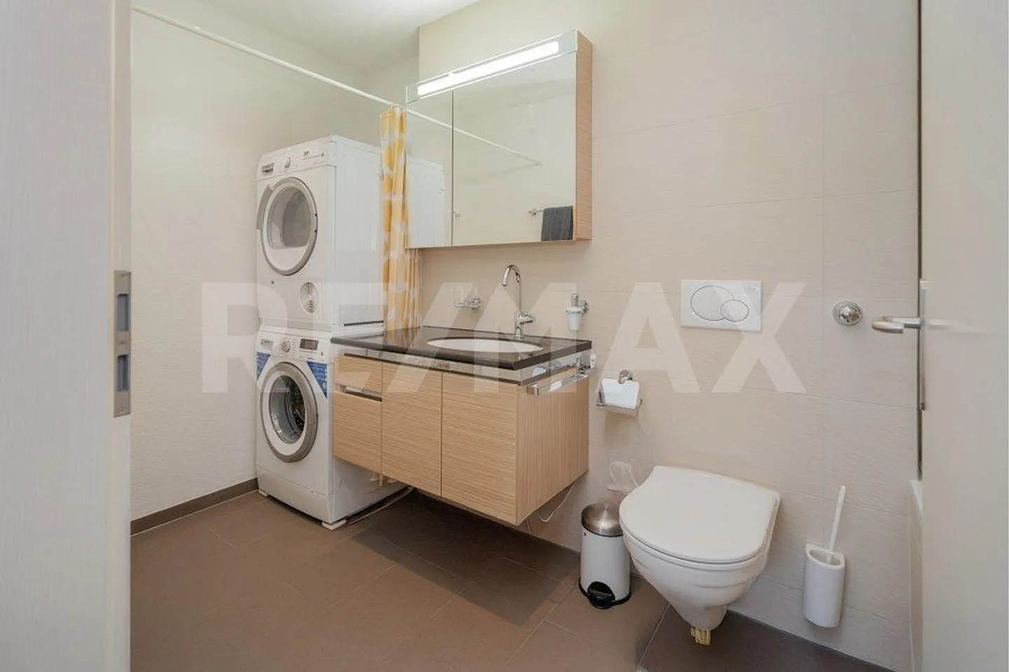 Your Place in the Front Row - Living Above Everyday Life! - Photo 11 of 13