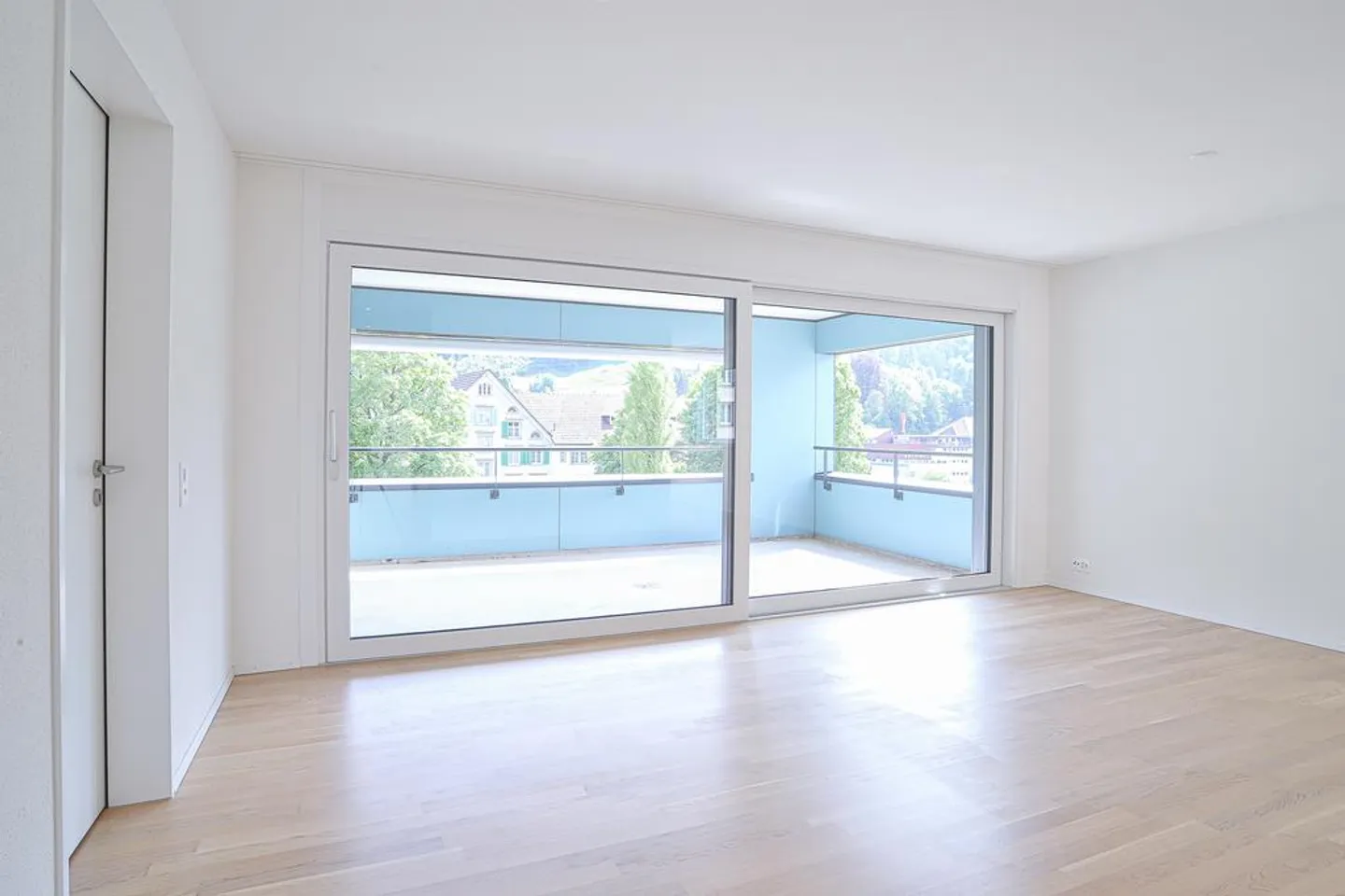 BEL appartement avec grand BALCON - Photo 5 sur 10