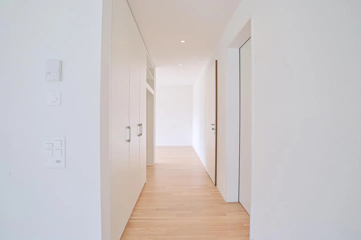 BEL appartement avec grand BALCON - Photo 7 sur 10