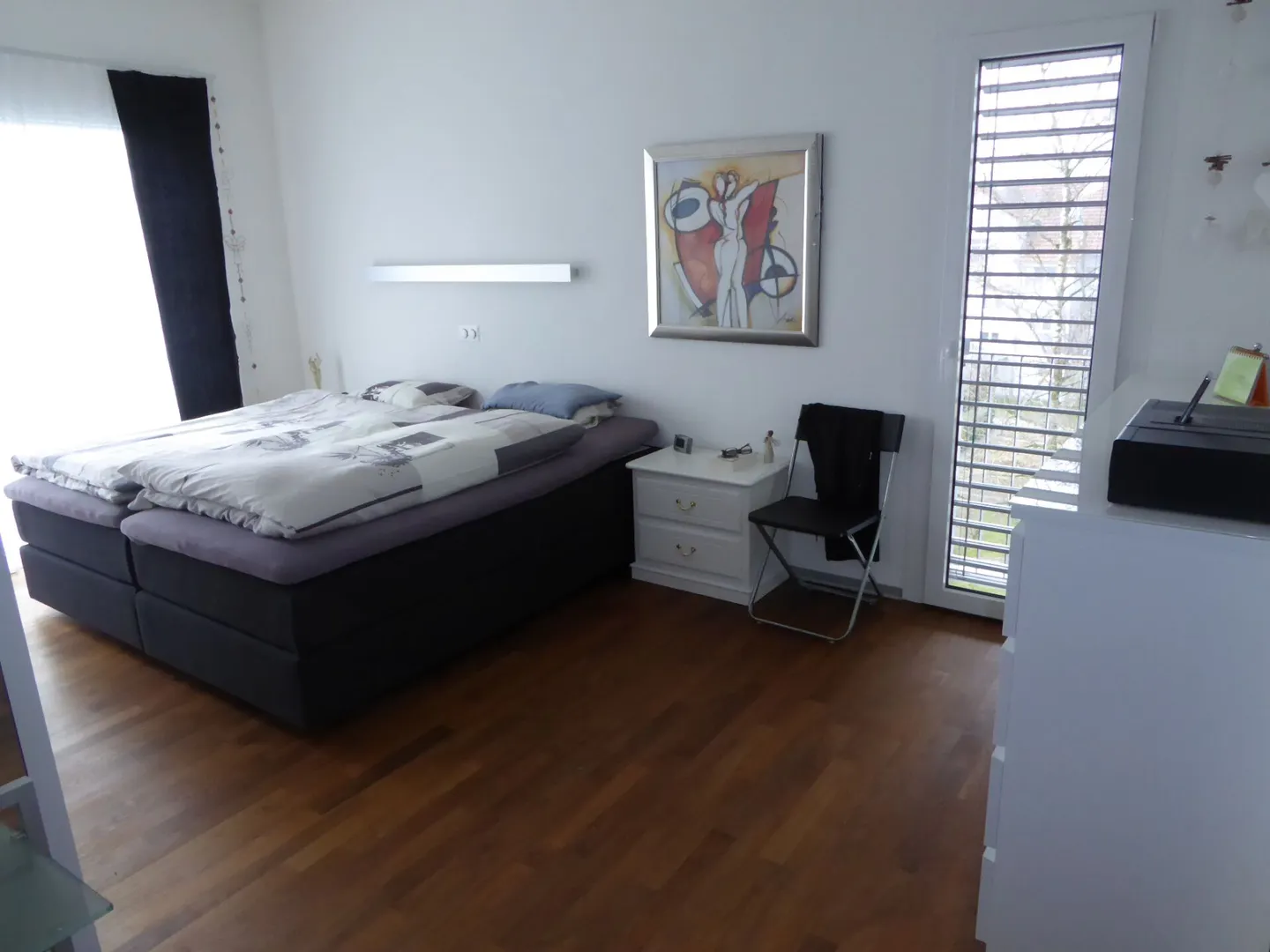 Appartement penthouse spacieux de 3,5 pièces au centre de Schötz - Photo 4 sur 9