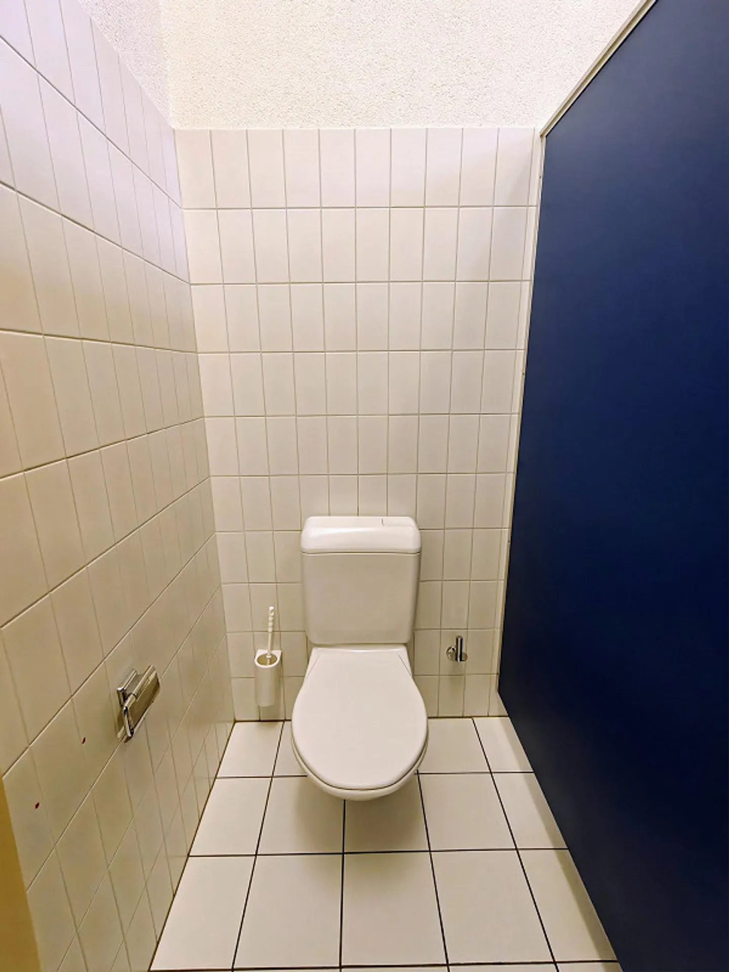 Vielseitiger Showroom mit Nebenräumen - Foto 8 von 11