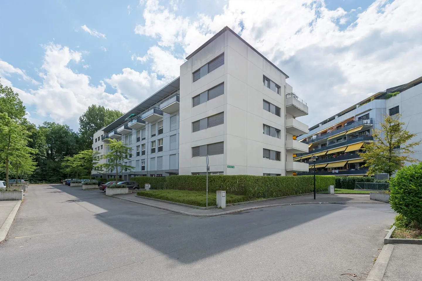 Bel appartement dans un environnement résidentiel de qualité - Photo 1 sur 8