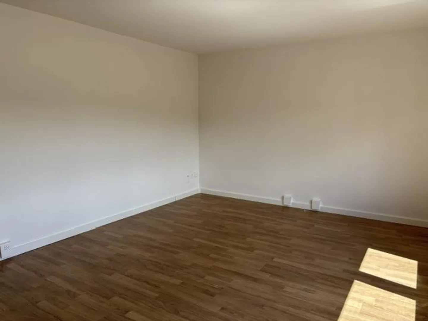 Appartamento 3.5 locali parzialmente ristrutturato con balcone - Foto 5 di 11