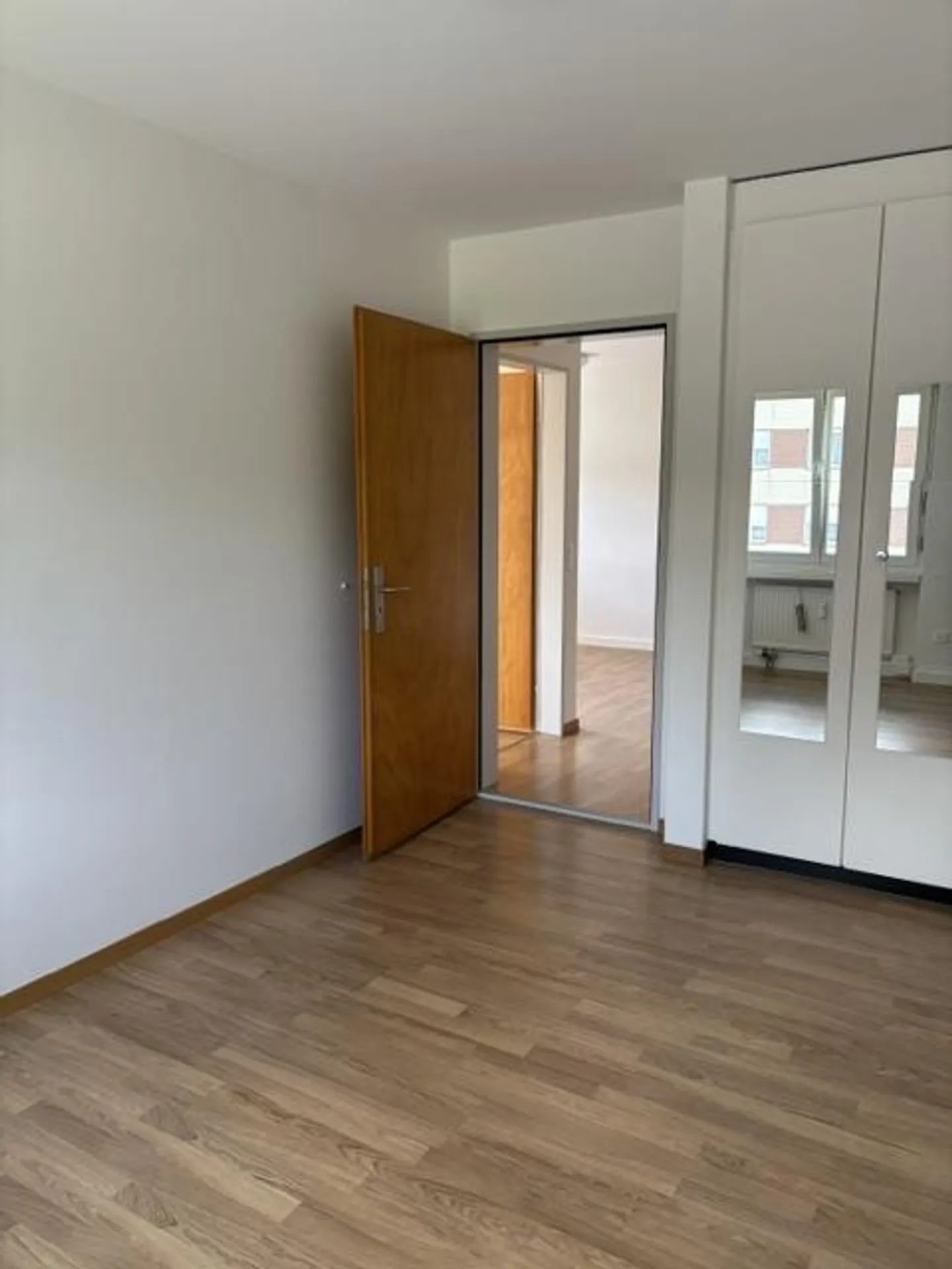 Appartamento 3.5 locali parzialmente ristrutturato con balcone - Foto 7 di 11