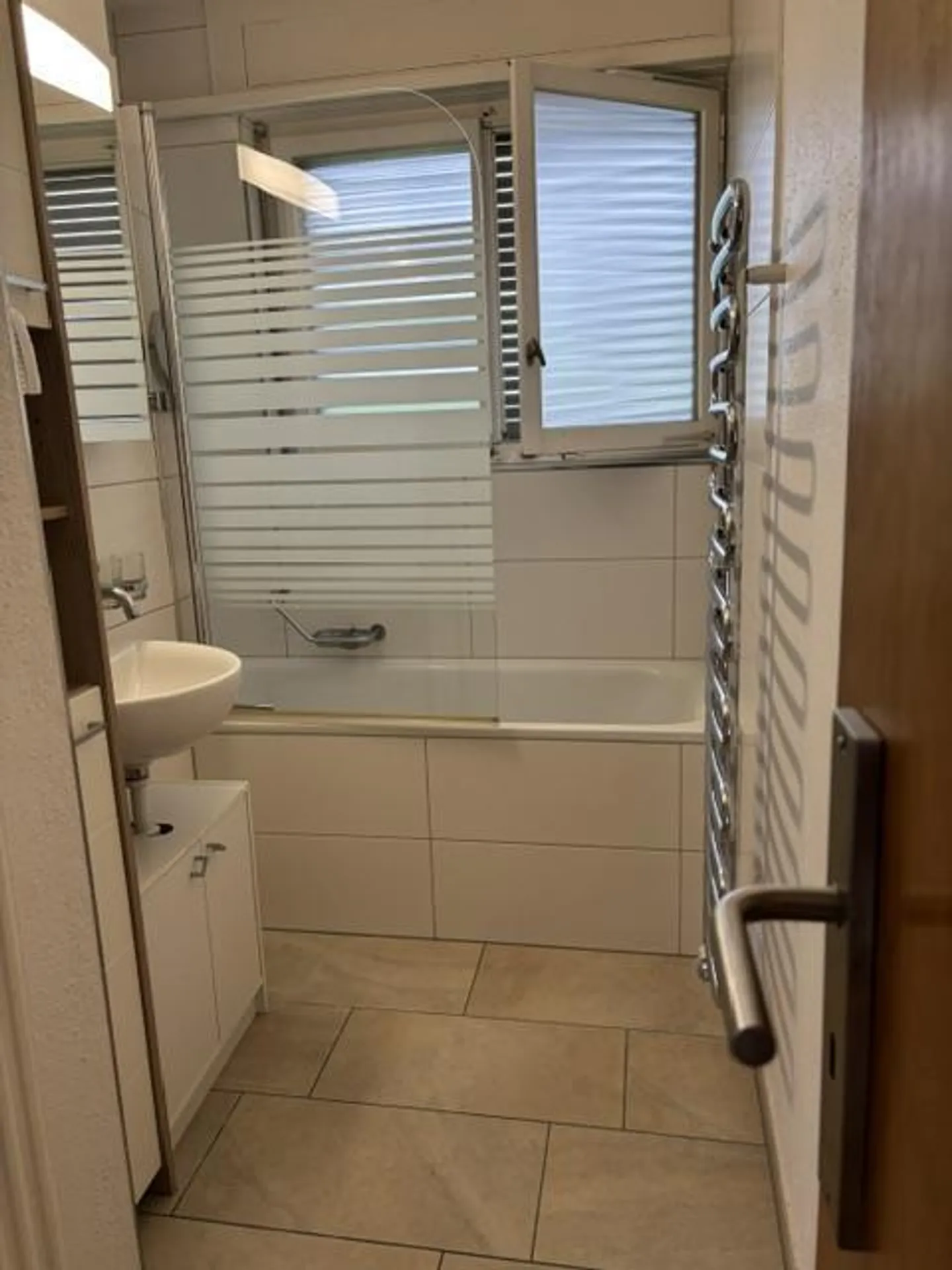 Appartamento 3.5 locali parzialmente ristrutturato con balcone - Foto 10 di 11