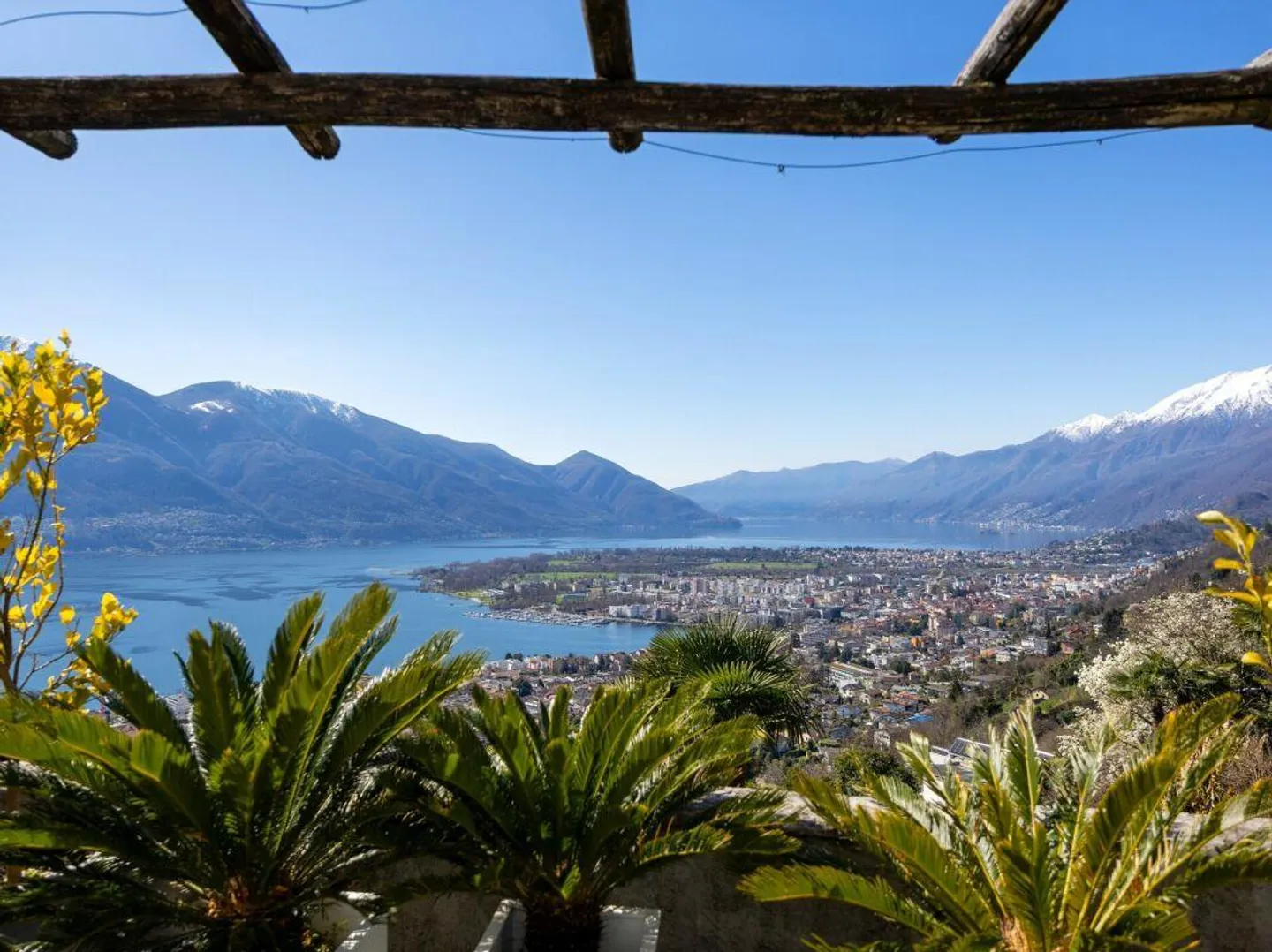 Villa storica completamente ristrutturata a Brione sopra Minusio - Foto 12 di 12