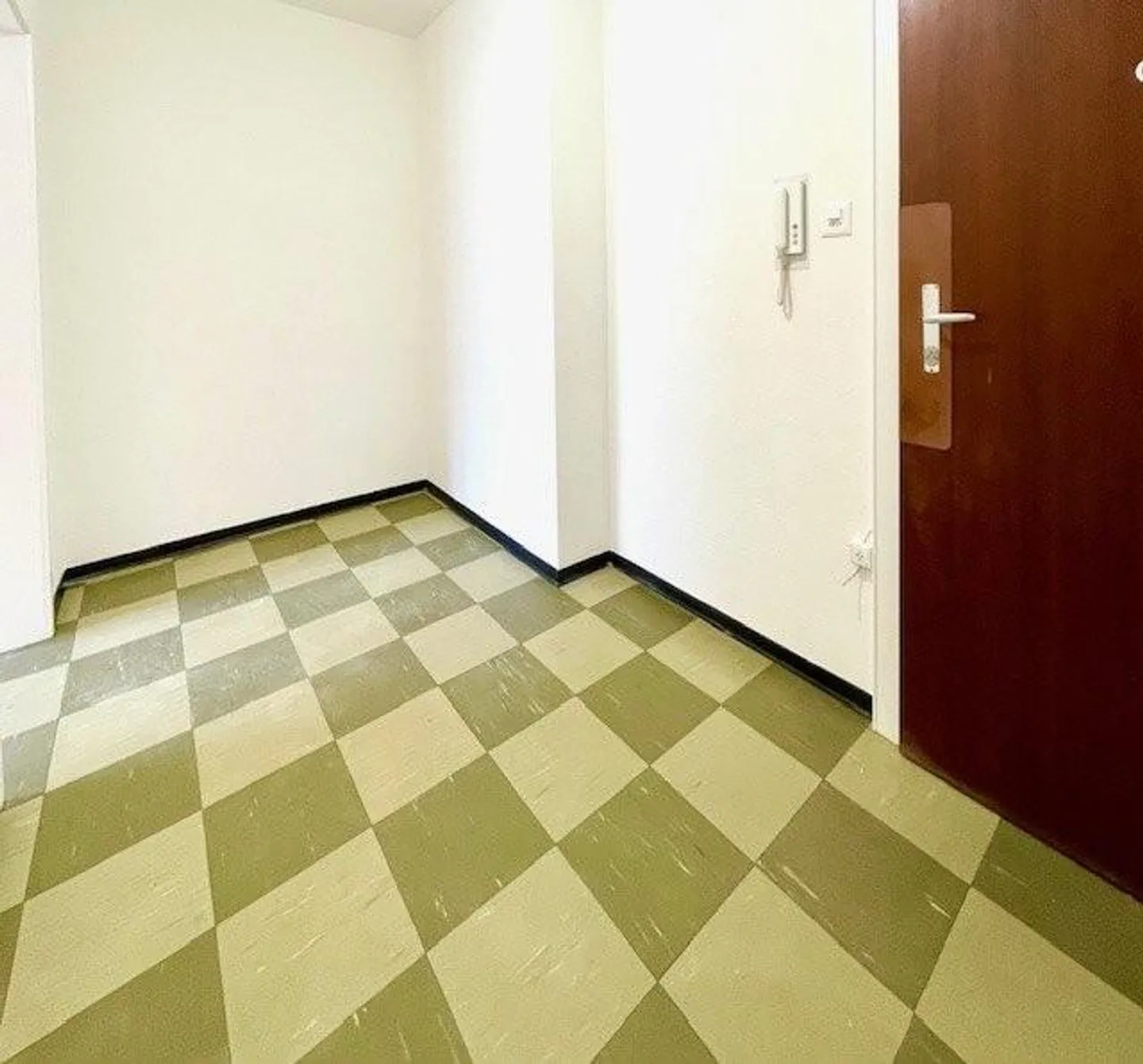 Appartamento 1 stanza con grande balcone a Kleinbasel - Foto 7 di 10