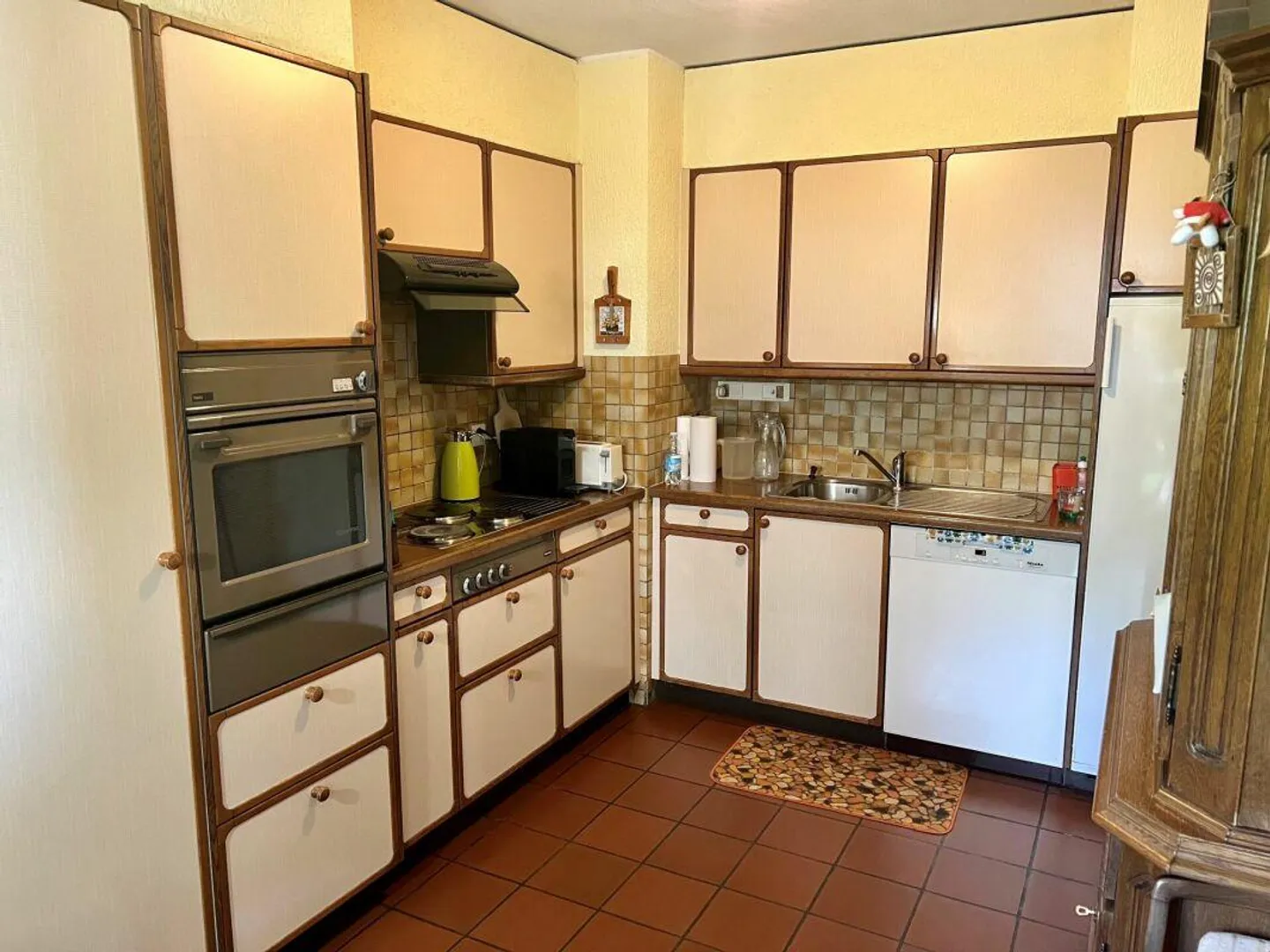 Schönes und charakteristisches Haus, das im Grünen liegt - Foto 9 von 13