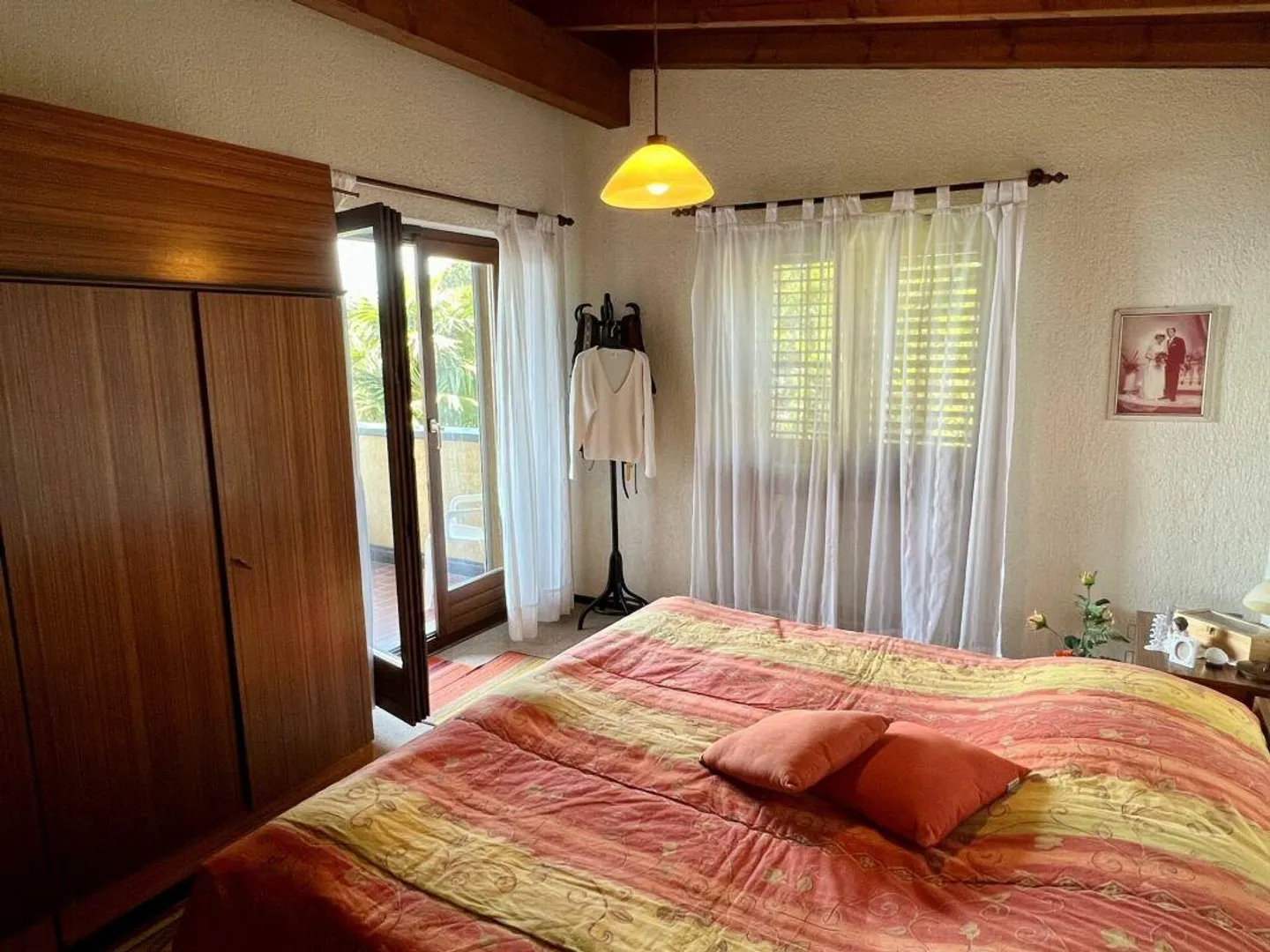 Schönes und charakteristisches Haus, das im Grünen liegt - Foto 11 von 13