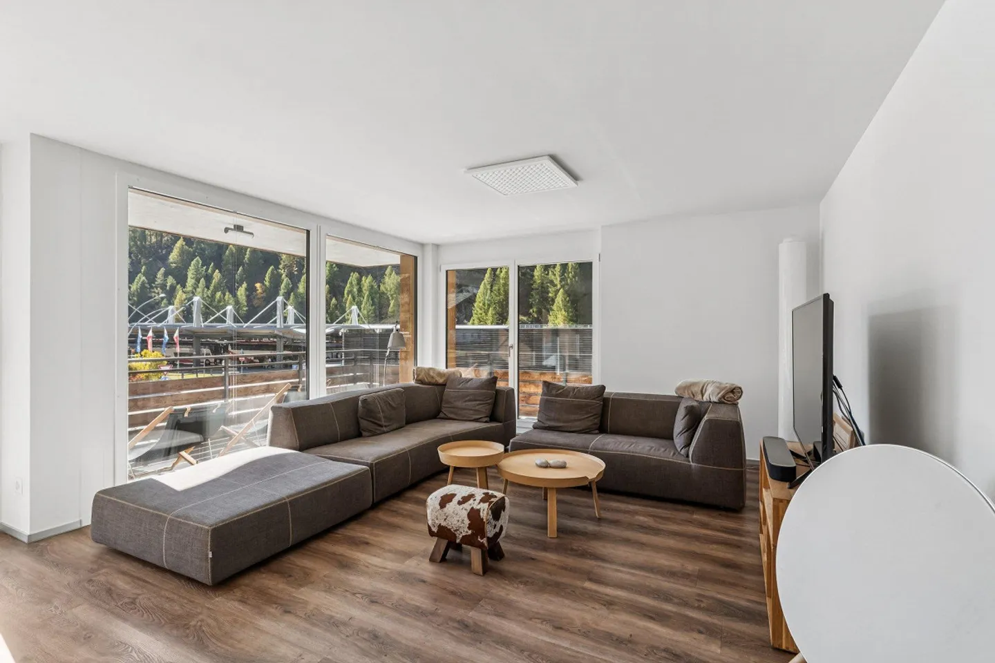 Top 4½-Room Apartment in Täsch - The Gateway to Zermatt - Photo 2 of 12