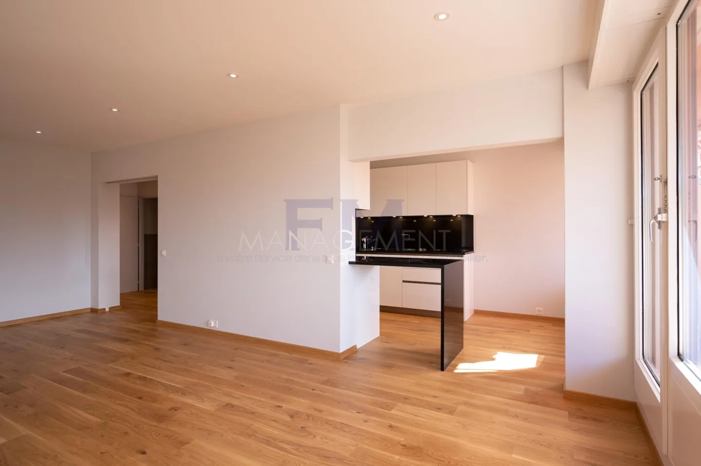 Route de Frontenex - 5 rooms of approx. 103 m² on the 5th floor - Photo 3 of 15