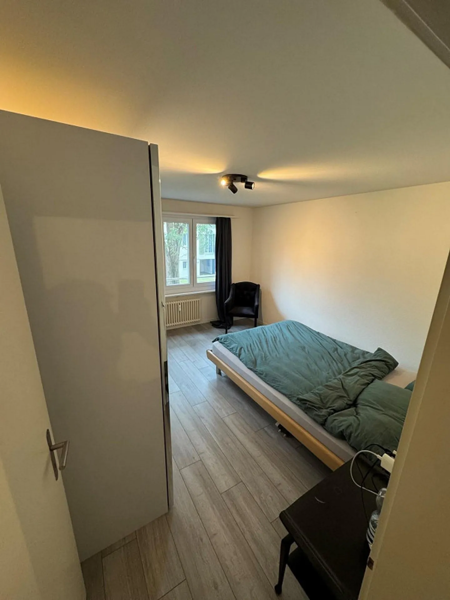 APPARTEMENT 3.5 PIÈCES BAIGNÉ DE LUMIÈRE DANS UN EMPLACEMENT CENTRAL À LIESTAL - Photo 12 sur 13