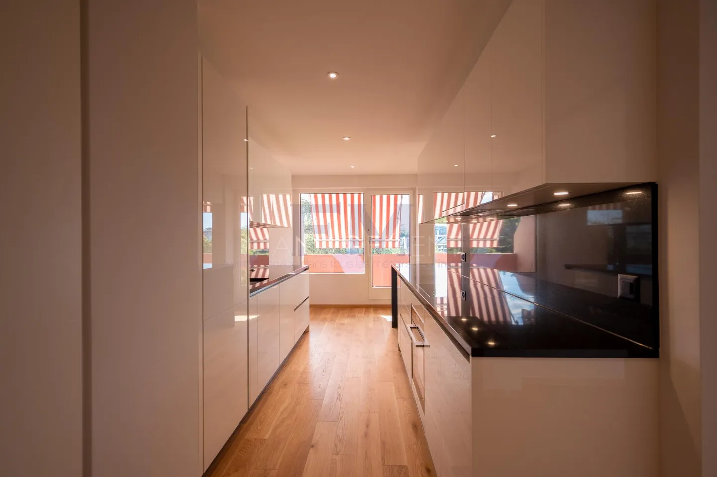 Route de Frontenex - 5 rooms of approx. 103 m² on the 5th floor - Photo 4 of 15