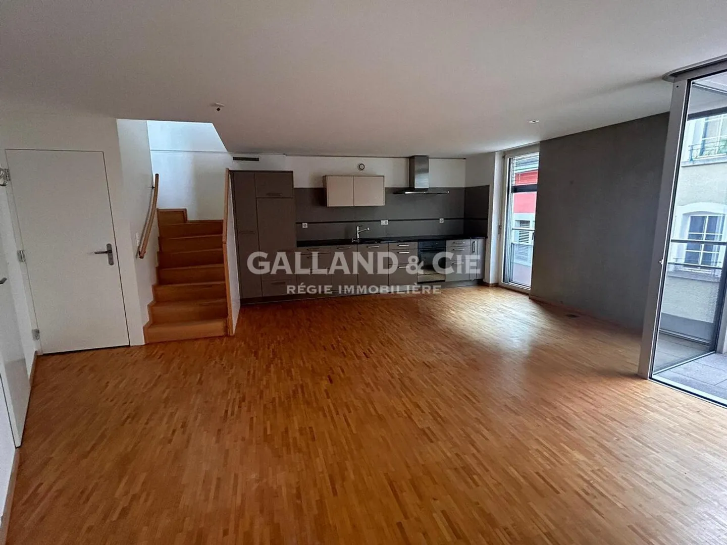 Wunderschöne 2,5-Zimmer-Duplexwohnung mit Balkonen - Foto 1 von 7